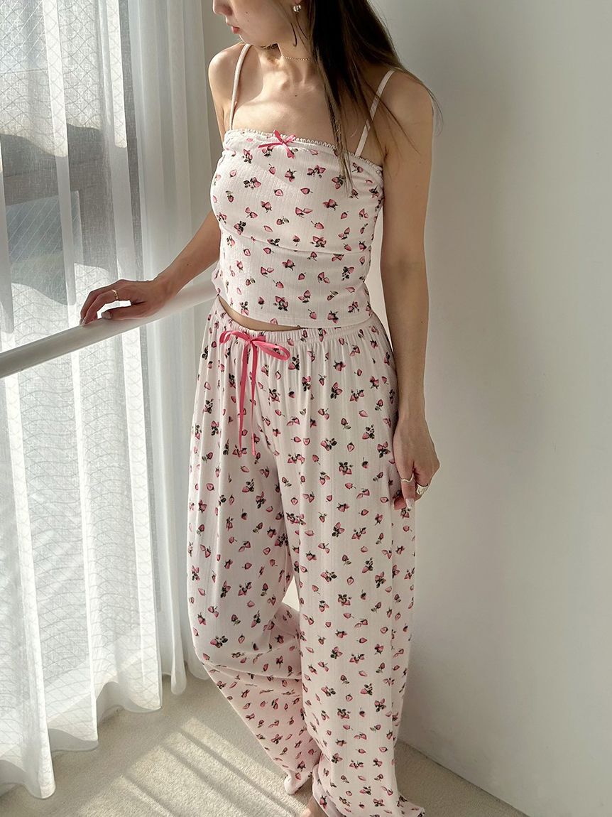 SNIDEL HOME「ストロベリーアイレットレイヤードキャミソール」|ルームウェア|