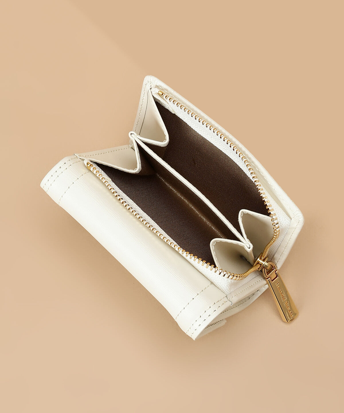 Samantha Thavasa「スマートレザー三つ折り財布」|財布|