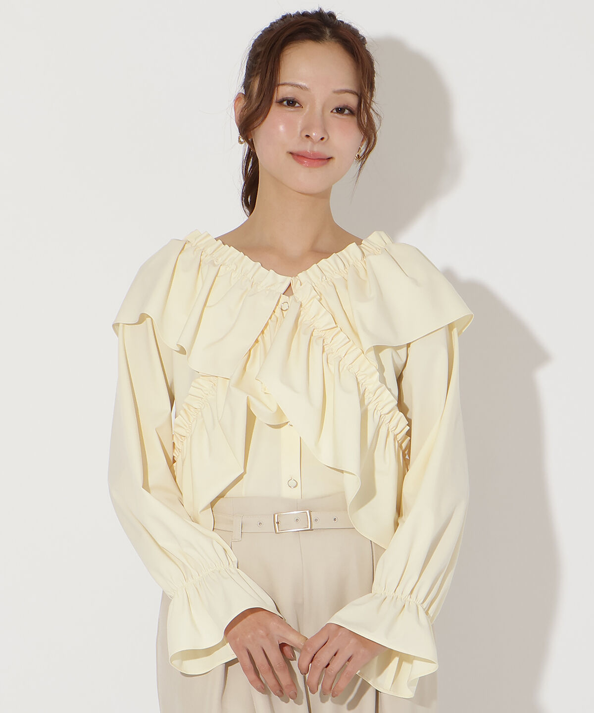 アンドクチュール「フリルクロスブラウス」|シャツ・ブラウス|