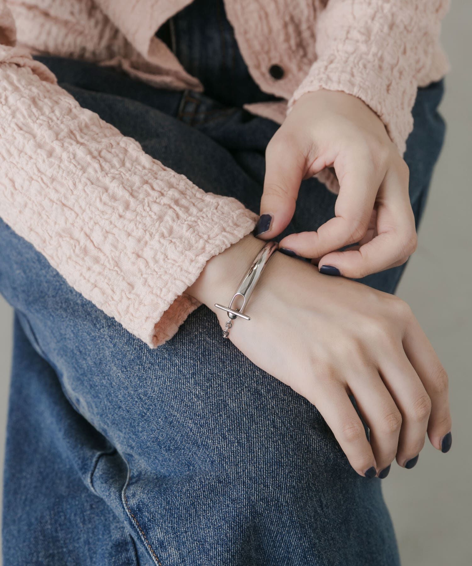 SMELLY「ステンレスカーブバーマンテルブレスレット」|ブレスレット・バングル|