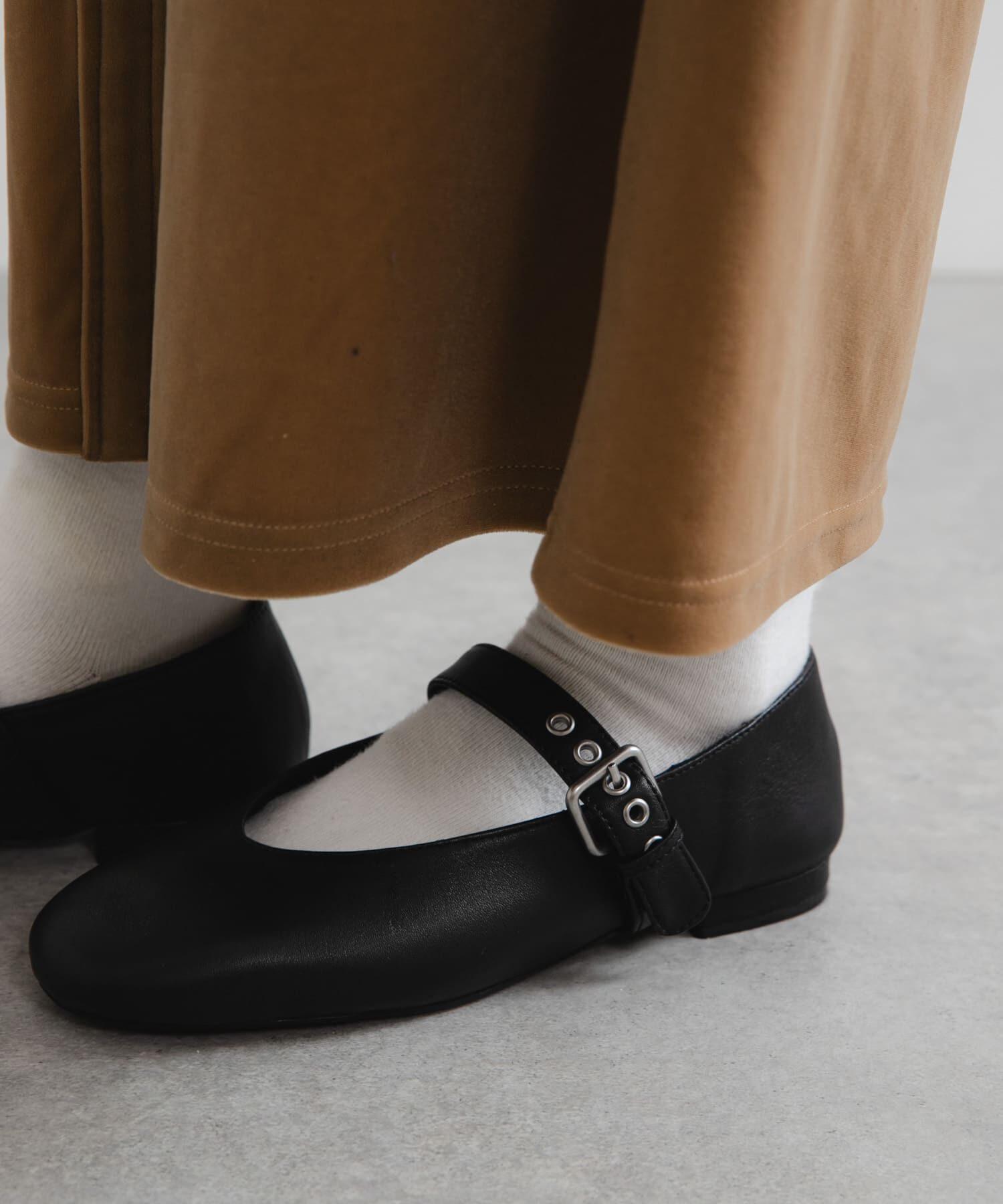 URBAN RESEARCH「レザーバレエシューズ」|バレエシューズ|