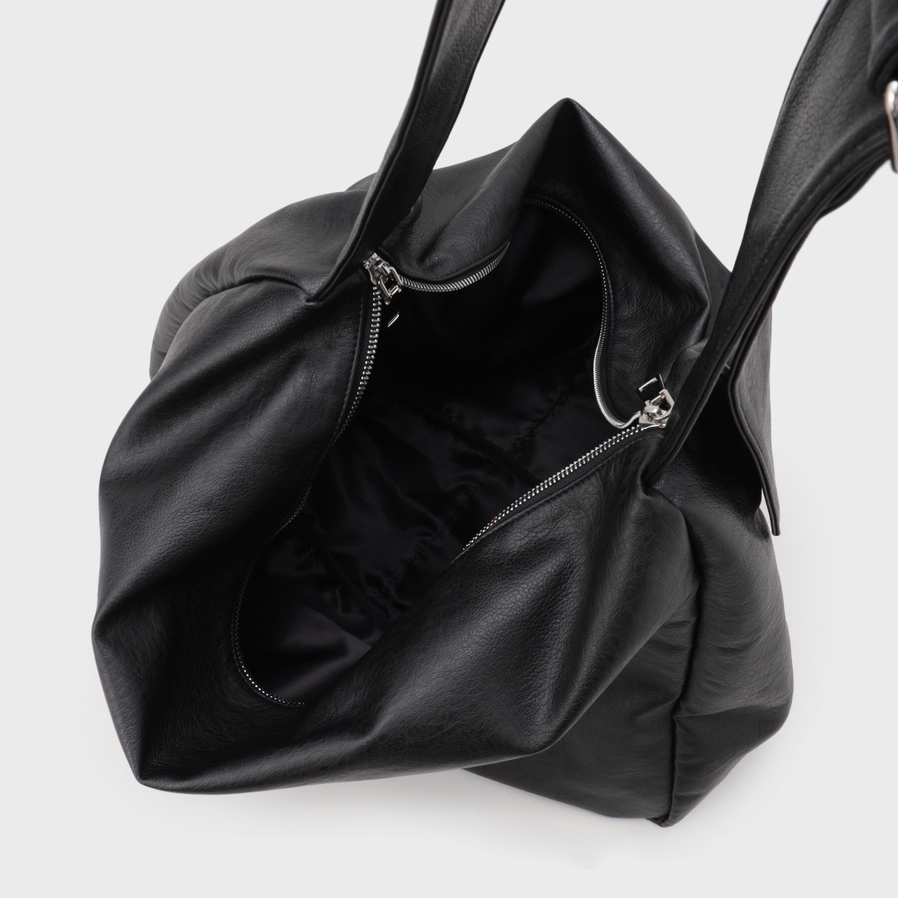 tk.TAKEO KIKUCHI「ビッグショルダーバッグ」|ショルダー・メッセンジャー|