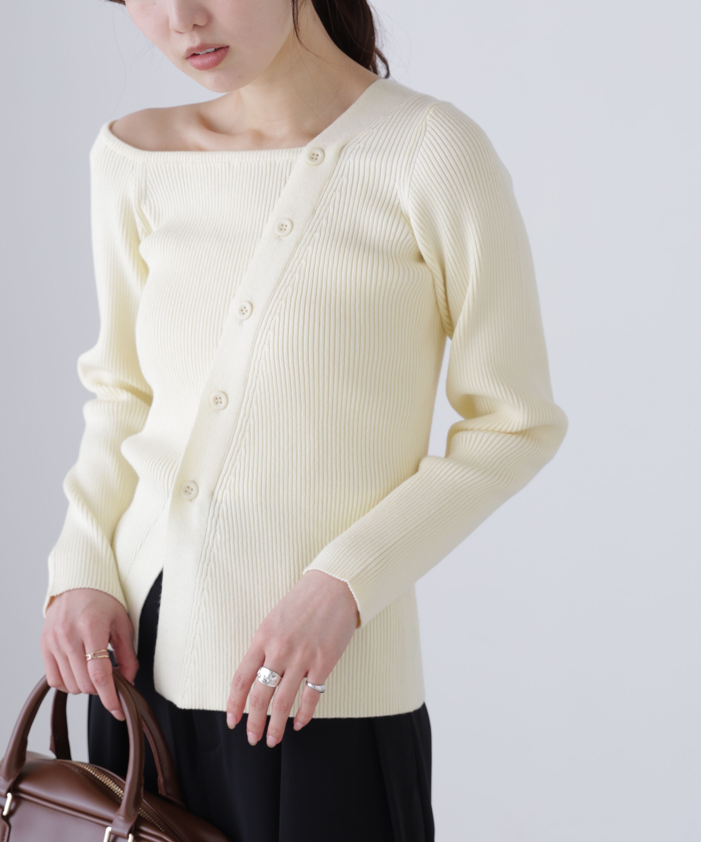  「アシメボタンリブニット」|ニット・セーター|イエロー