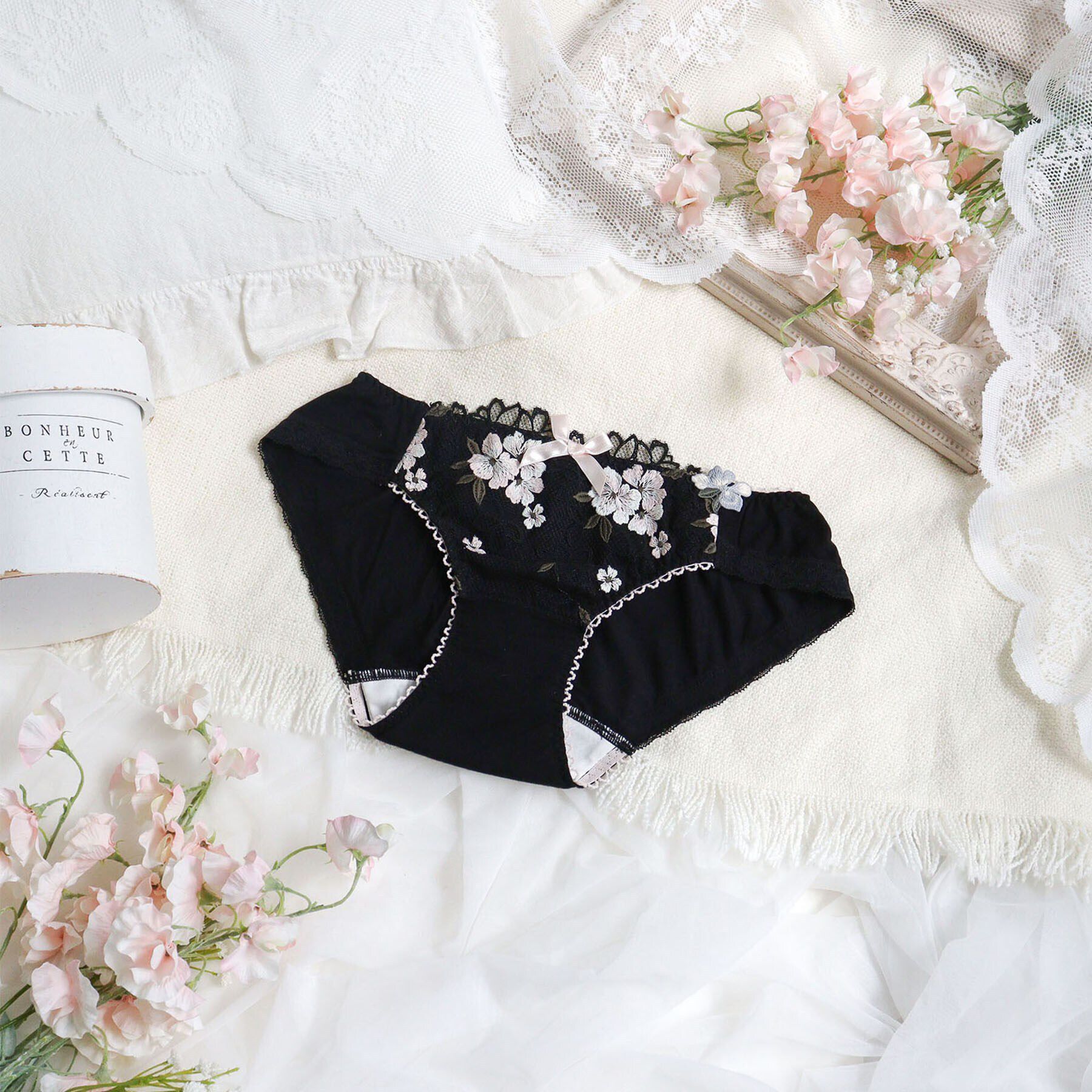 Risa Magli「フロール サニタリーショーツ」|インナー|ブラック(019)