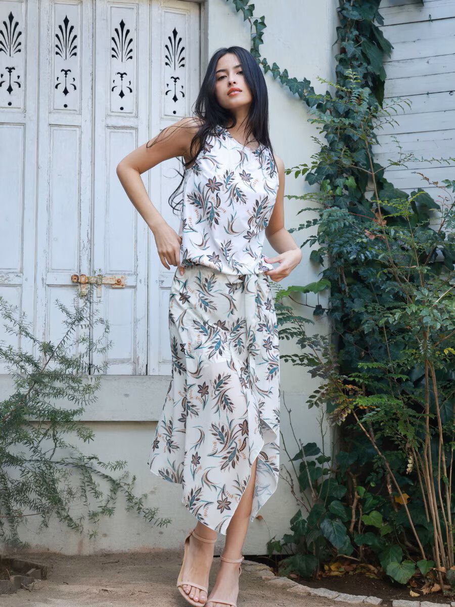 Riberce「【新作】オリエンタルフラワー柄サロート/パレオ」|スポーツ|アイボリー