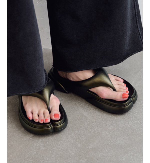 U by SPICK&SPAN「PAES/ぺイズ New Flipflop Coating Line」|サンダル|ブラック