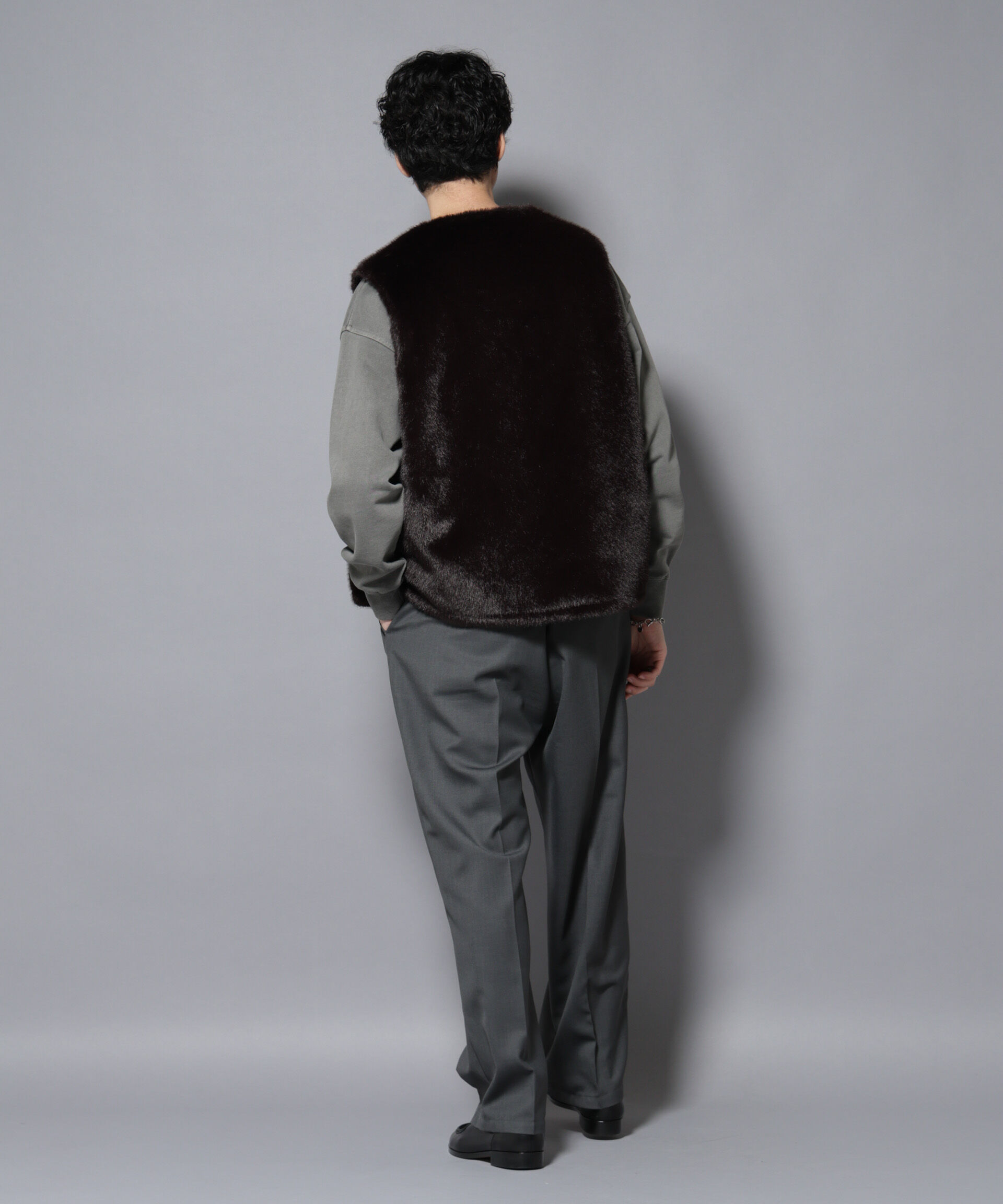 nano･universe「｢西川ダウン(R)｣ FUSIONSYSTEMフェイクファーベスト」|ダウン|