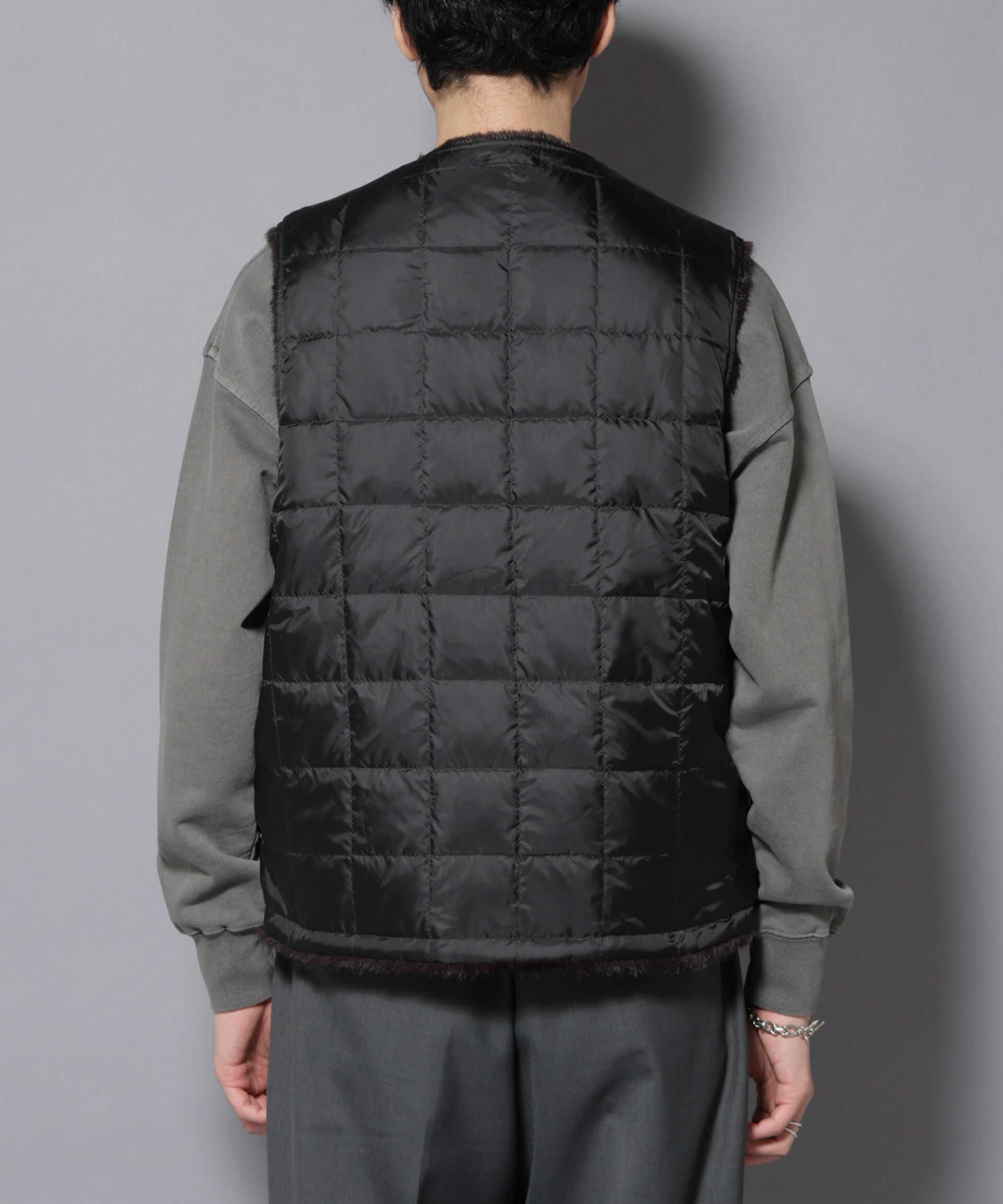 nano･universe「｢西川ダウン(R)｣ FUSIONSYSTEMフェイクファーベスト」|ダウン|