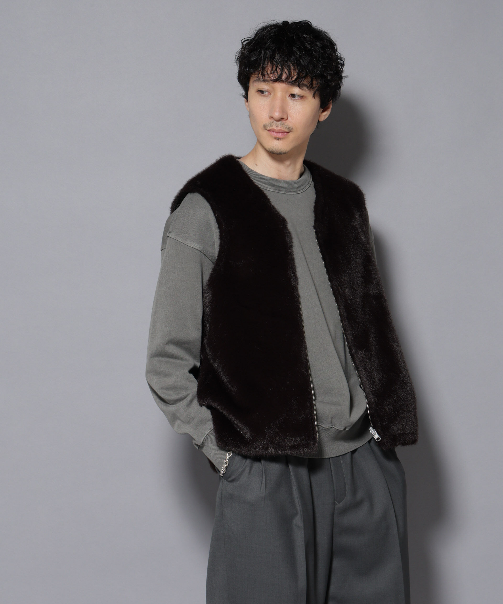 nano･universe「｢西川ダウン(R)｣ FUSIONSYSTEMフェイクファーベスト」|ダウン|