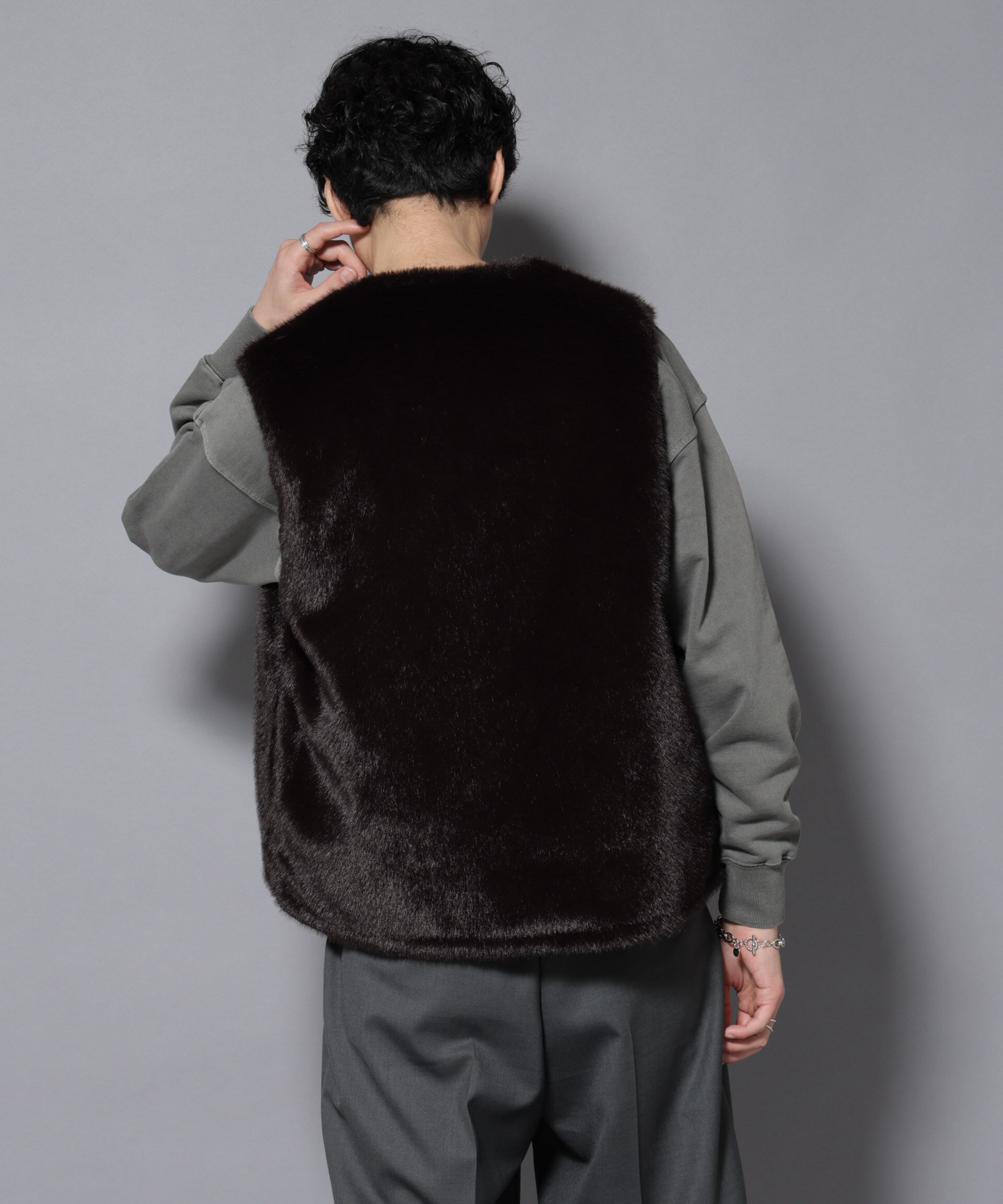 nano･universe「｢西川ダウン(R)｣ FUSIONSYSTEMフェイクファーベスト」|ダウン|