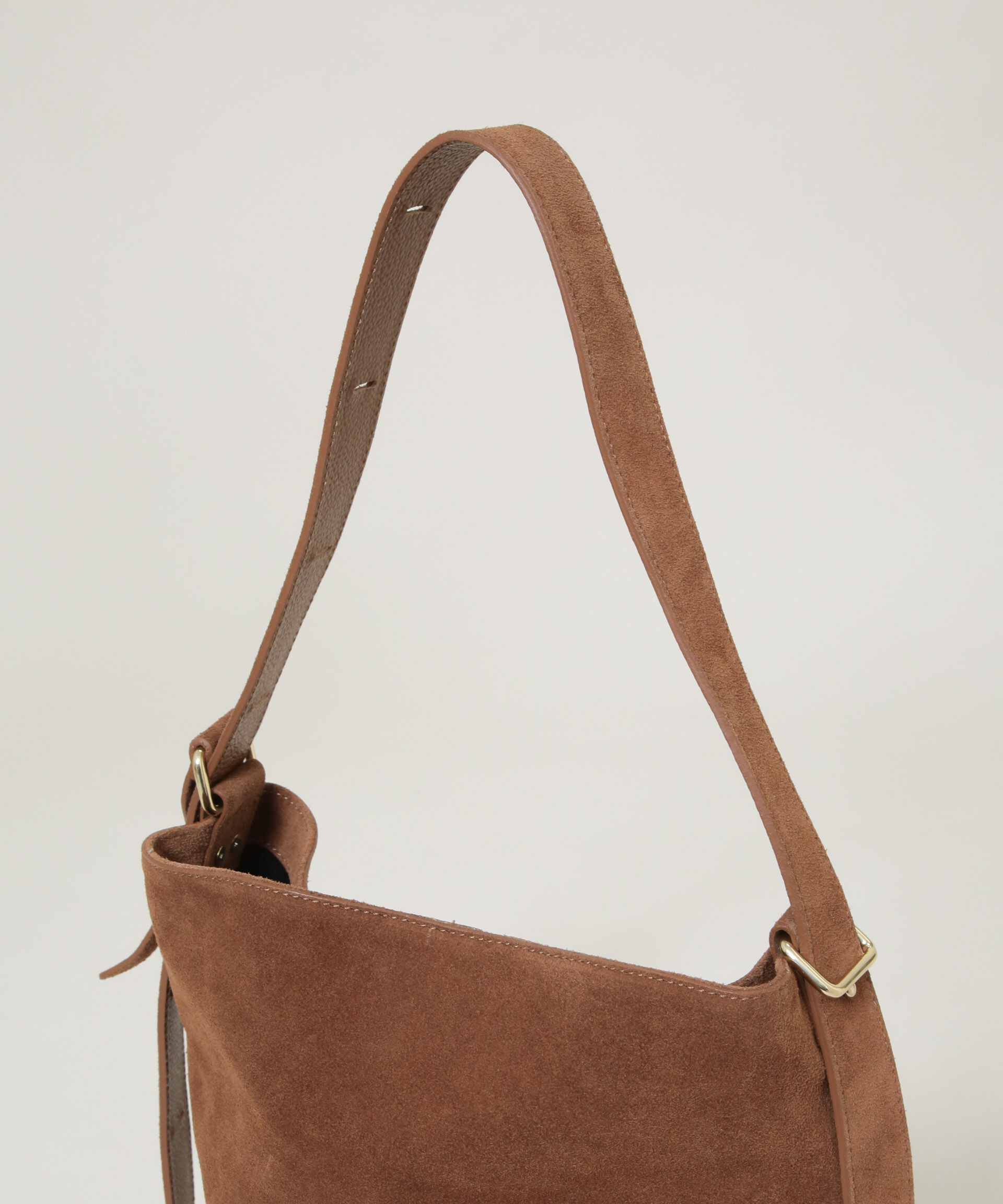 nano･universe「AULENTTI/スエードワンショルダーバッグ」|ショルダー・メッセンジャー|