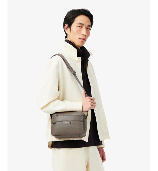 LACOSTE「オシアン レザーレポーターバッグ」|ショルダー・メッセンジャー|