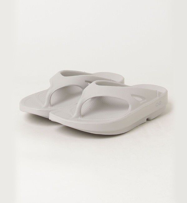 fredy emue「【OOFOS / ウーフォス】 OOriginal」|サンダル|ライトグレー