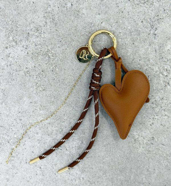  「【アレンジ自在】レザーハートチャーム」|その他|