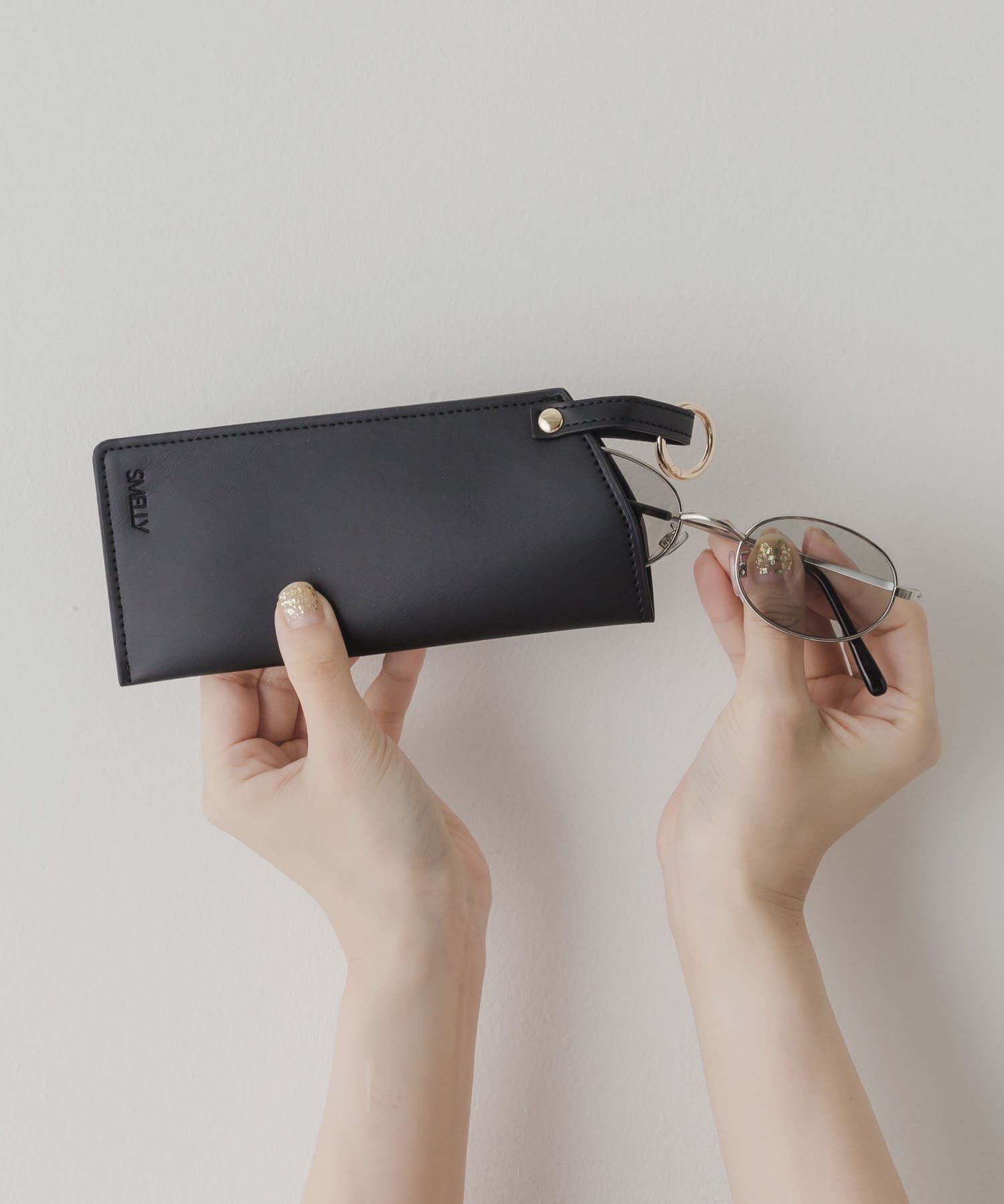 SMELLY「メガネケース」|ポーチ|ブラック