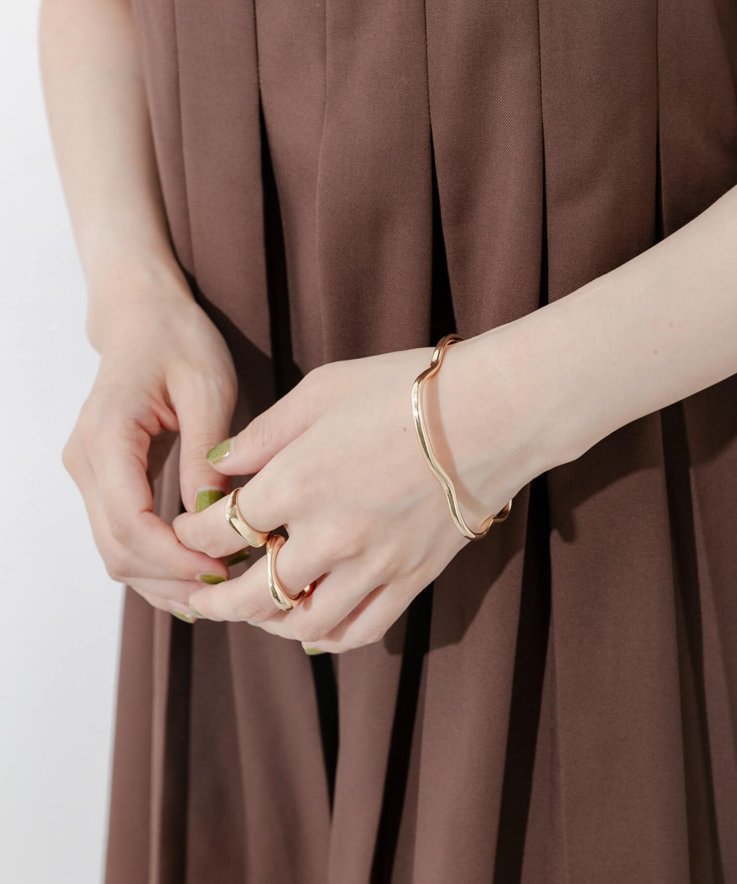 SMELLY「スネークチェーンマルチショルダー」|モバイルケース|