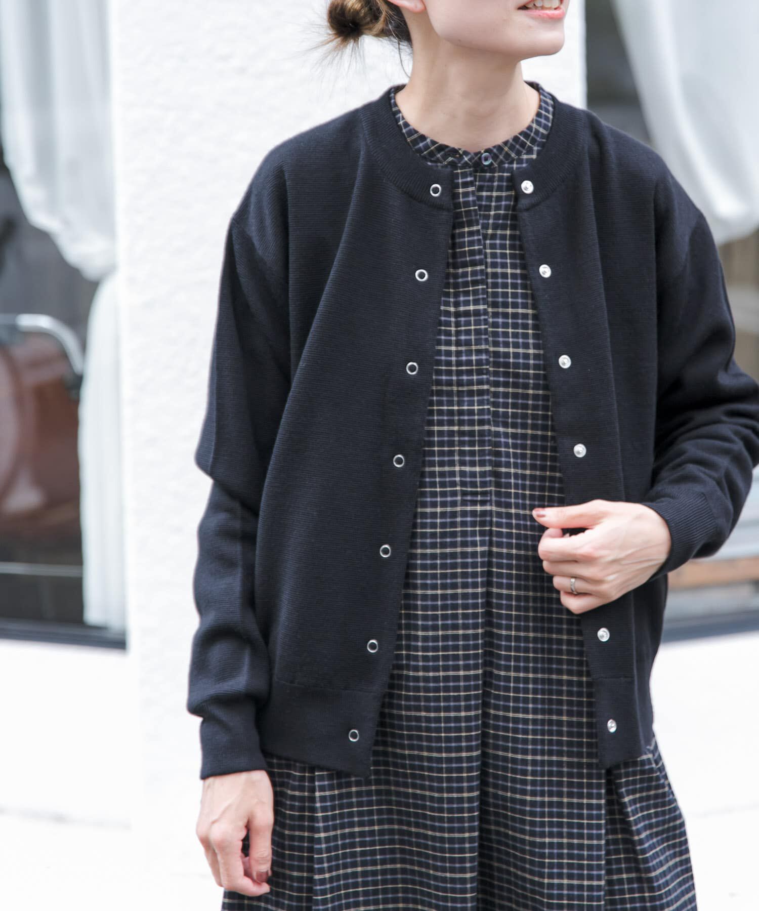 URBAN RESEARCH DOORS「FORK&SPOON　ミラノリブクルーネックカーディガン」|カーディガン|ブラック