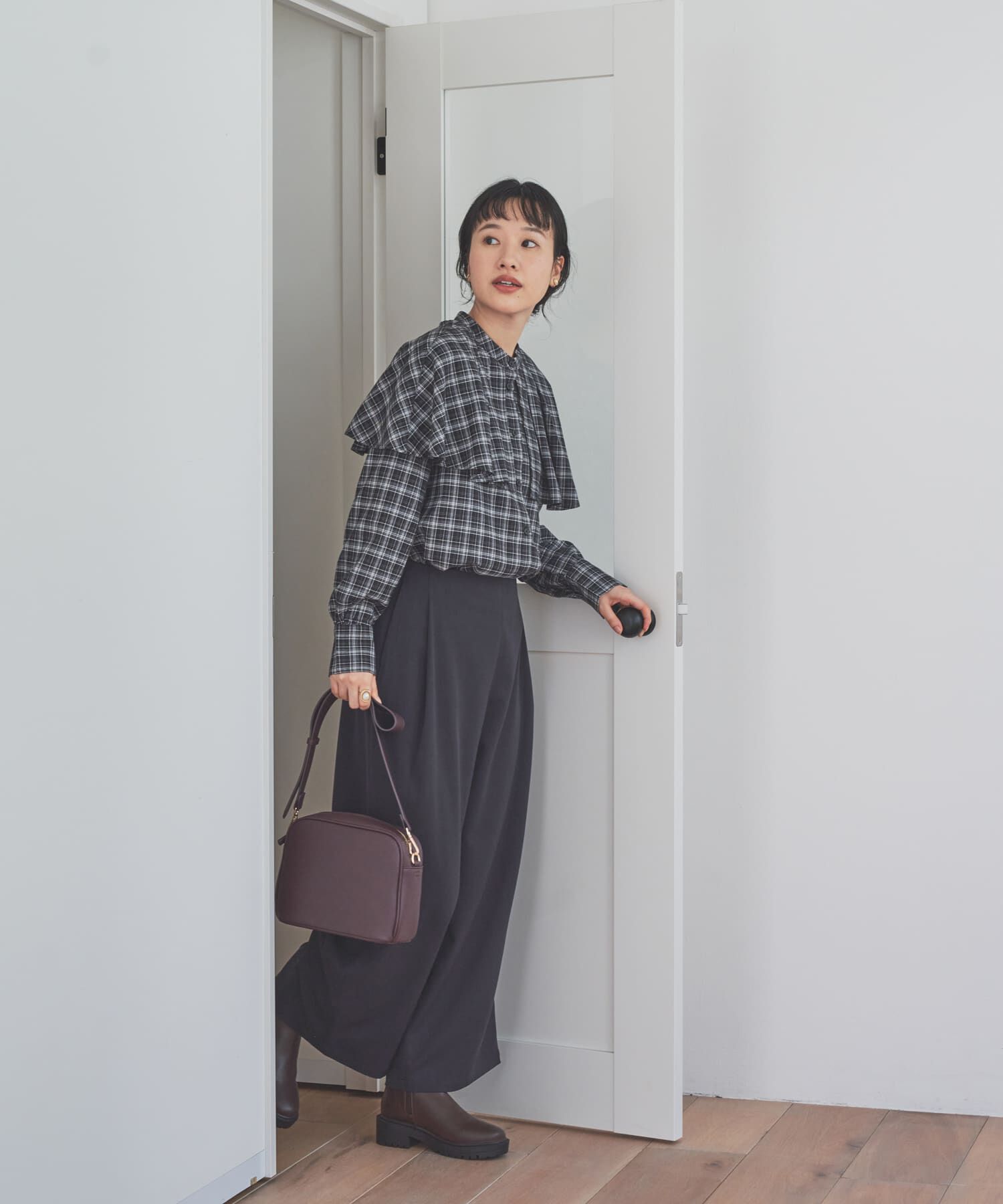 URBAN RESEARCH DOORS「チェックケープフリルブラウス」|シャツ・ブラウス|