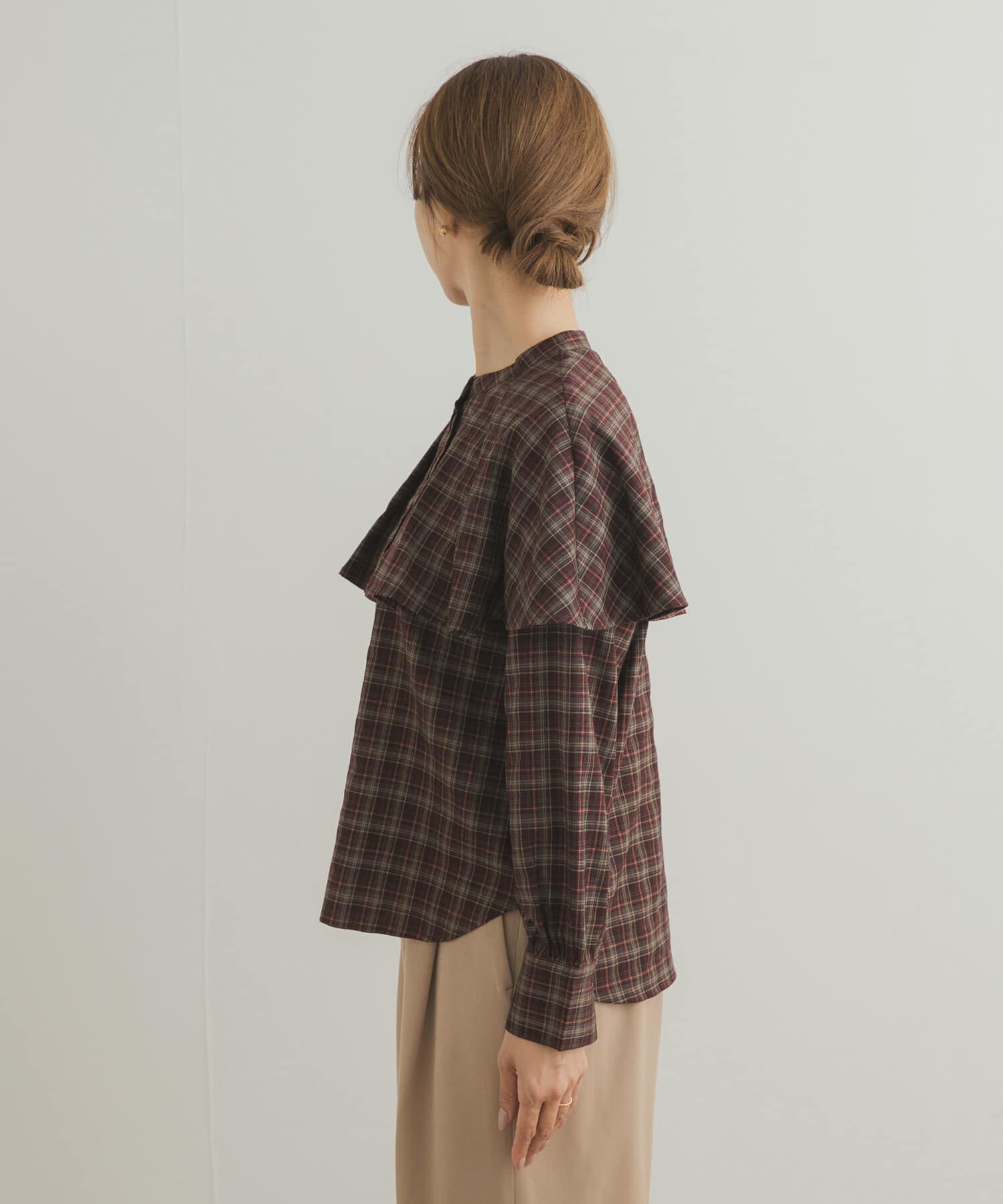 URBAN RESEARCH DOORS「チェックケープフリルブラウス」|シャツ・ブラウス|