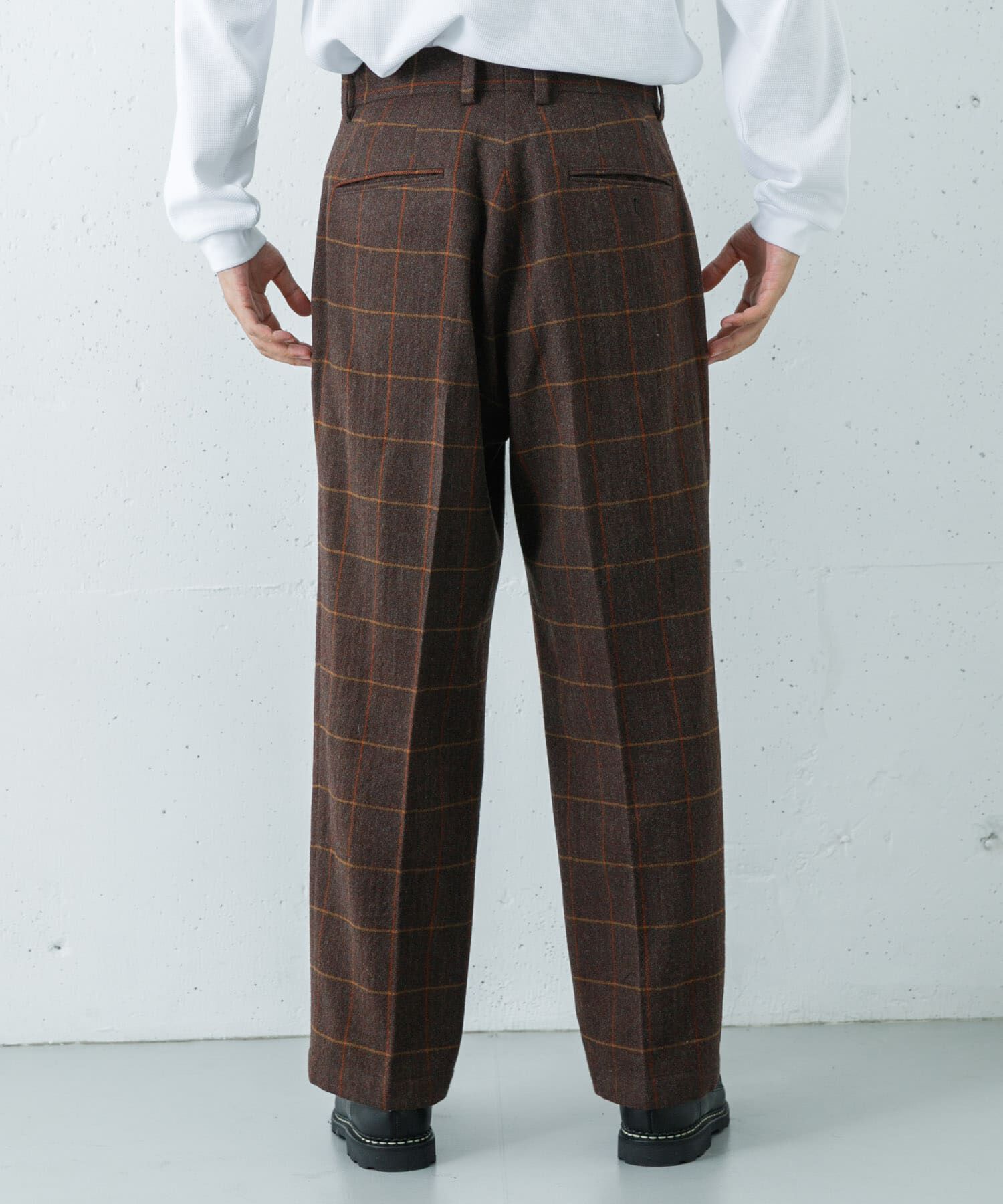 URBAN RESEARCH「new basic　DRY WOOL SLACKS PANTS」|その他|