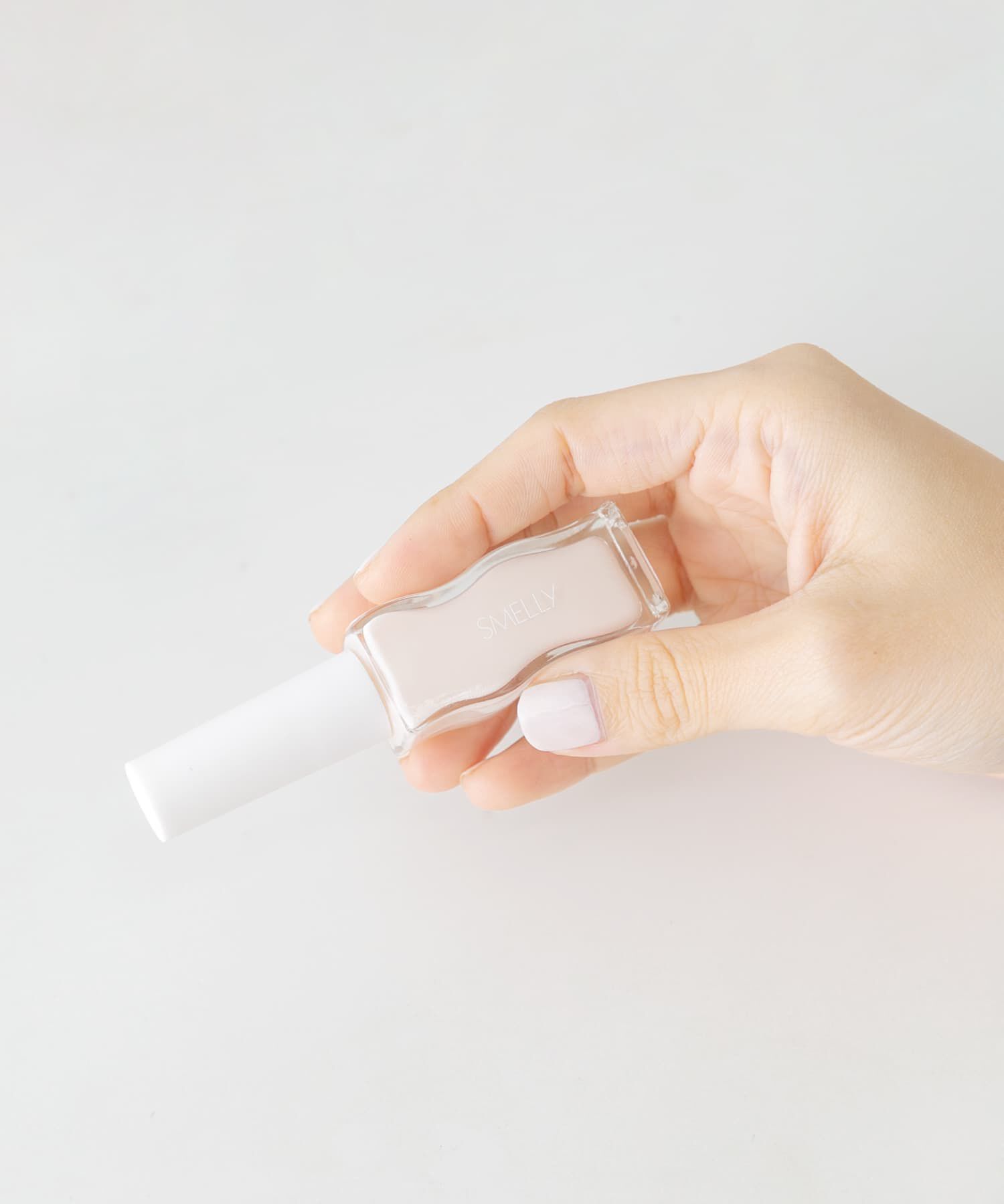 SMELLY「マニキュア」|ネイルケア|