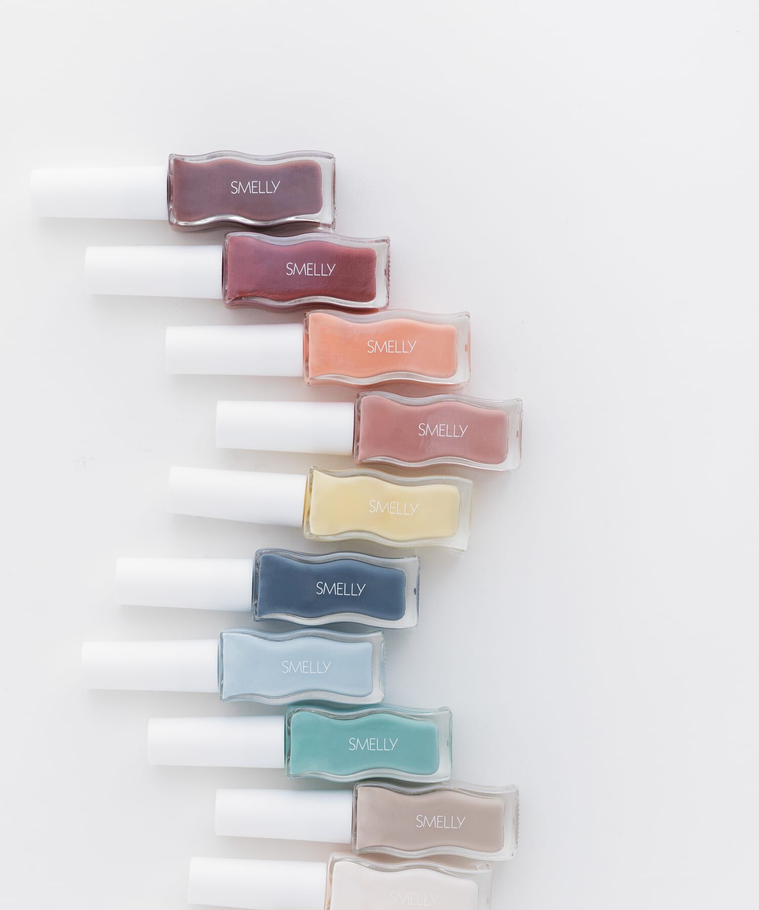 SMELLY「マニキュア」|ネイルケア|