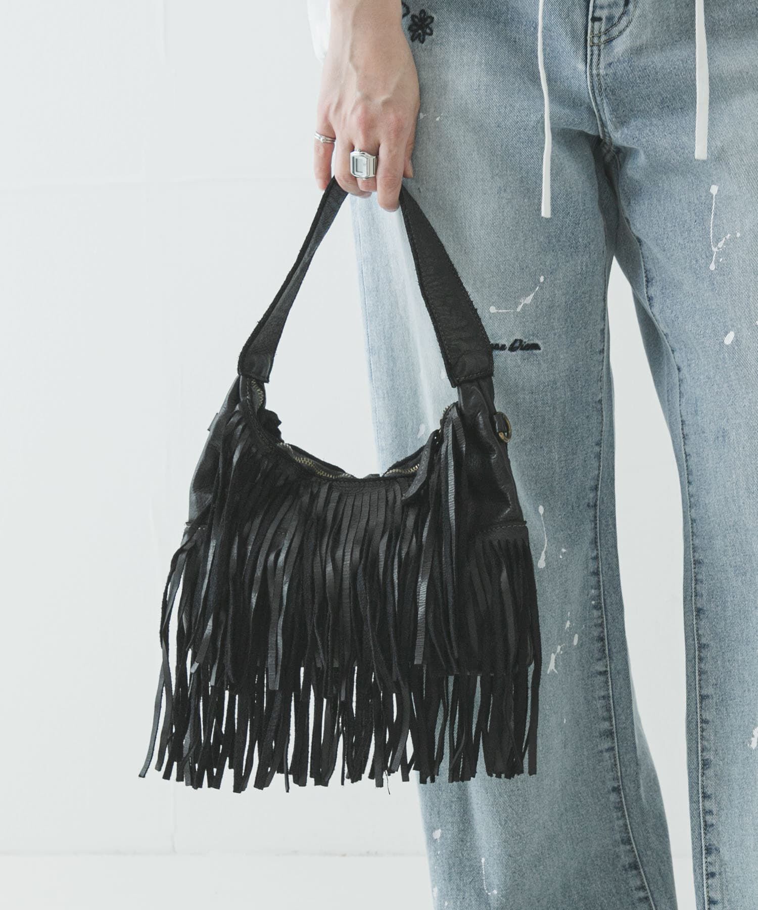 URBAN RESEARCH「レザーフリンジハンドバッグ」|ハンドバッグ|