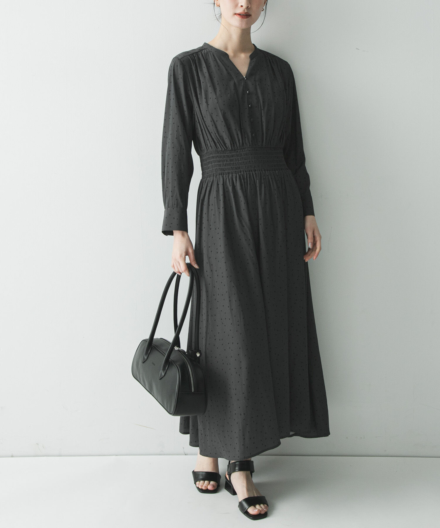 URBAN RESEARCH「ウエストシャーリングドットワンピース」|ワンピース|チャコールグレー