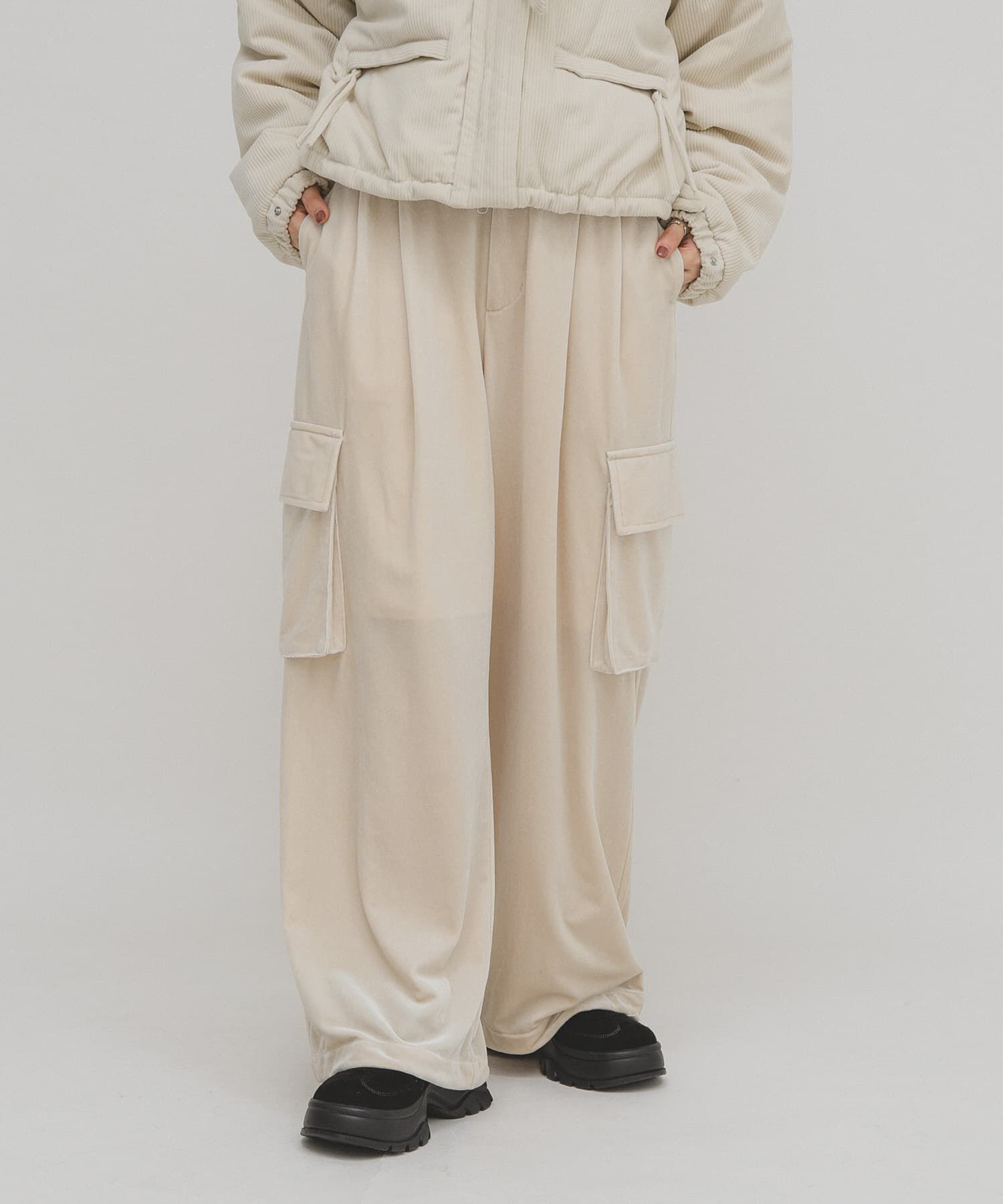  「ベロアカーゴパンツ」|その他|