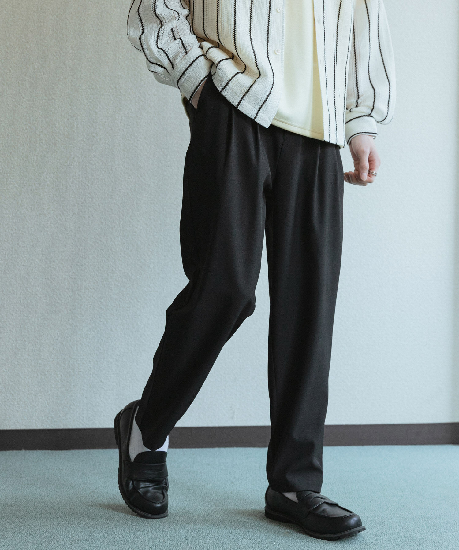 SENSE OF PLACE by URBAN RESEARCH「『速乾』ドライタッチ2タックテーパードパンツ」|その他|ブラック