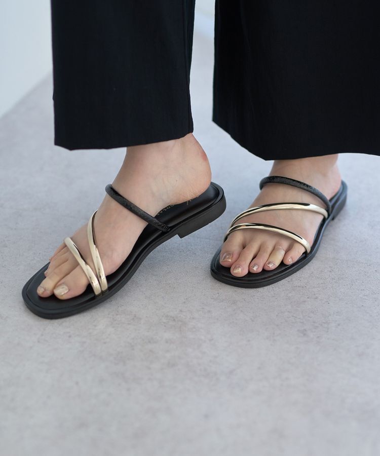 YECCA VECCA「【NICOLAS LAINAS】3ストラップサンダル」|サンダル|