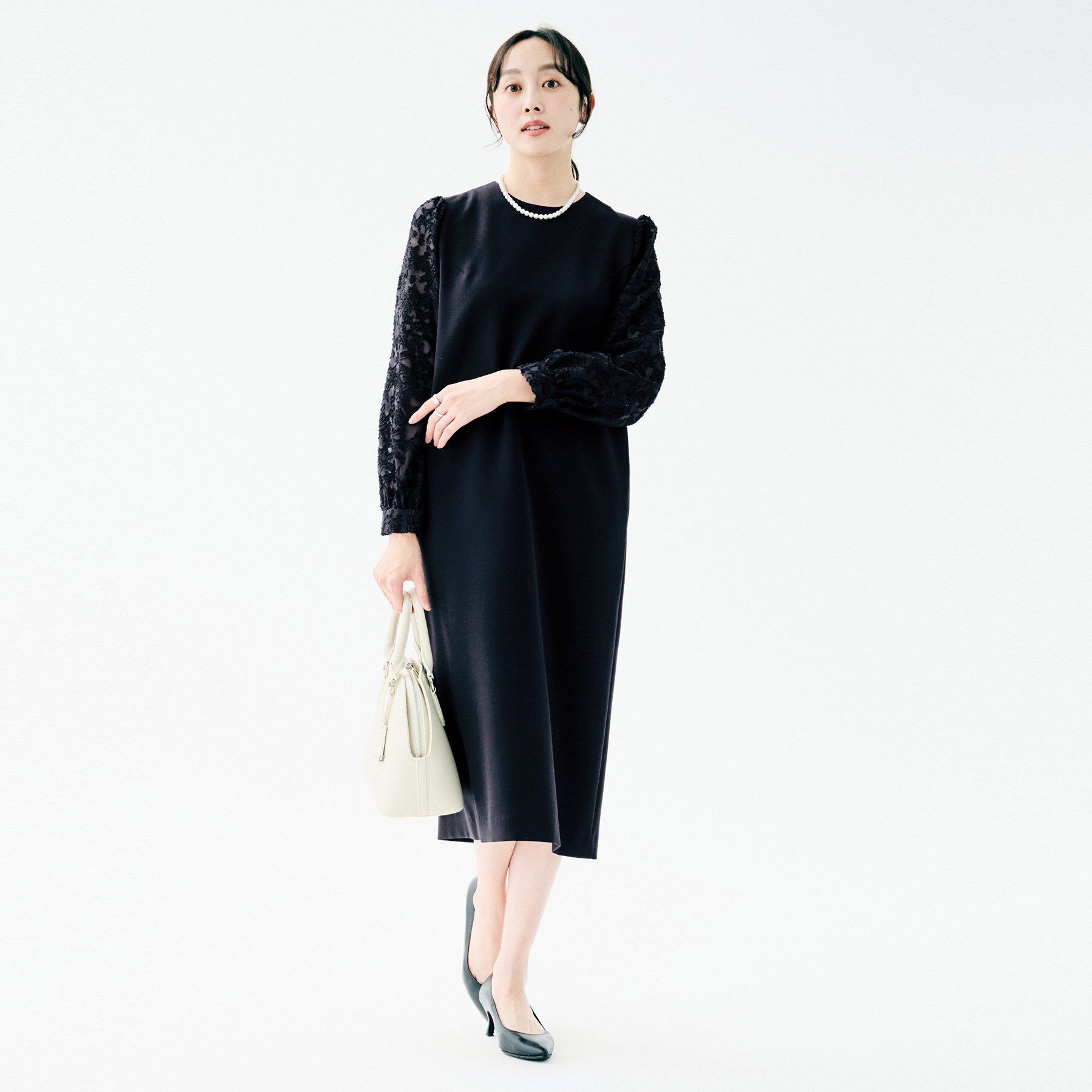 UNTITLED「【お呼ばれドレス/洗える】カットジャカードスリーブ ワンピース」|ワンピース|