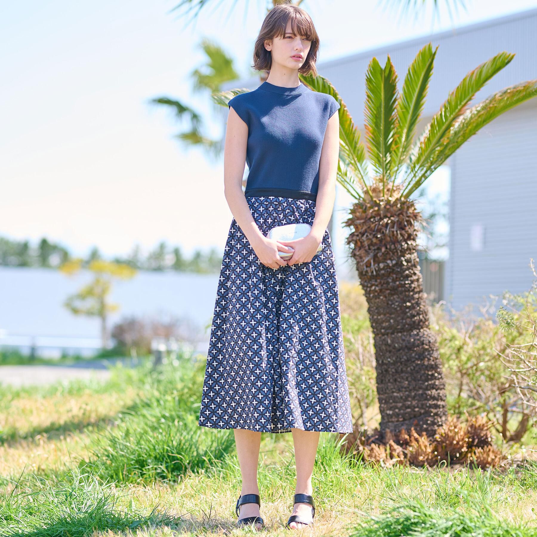 DRESSTERIOR「【洗える】オーバーラップサークルフレンチスリーブワンピ」|ワンピース|