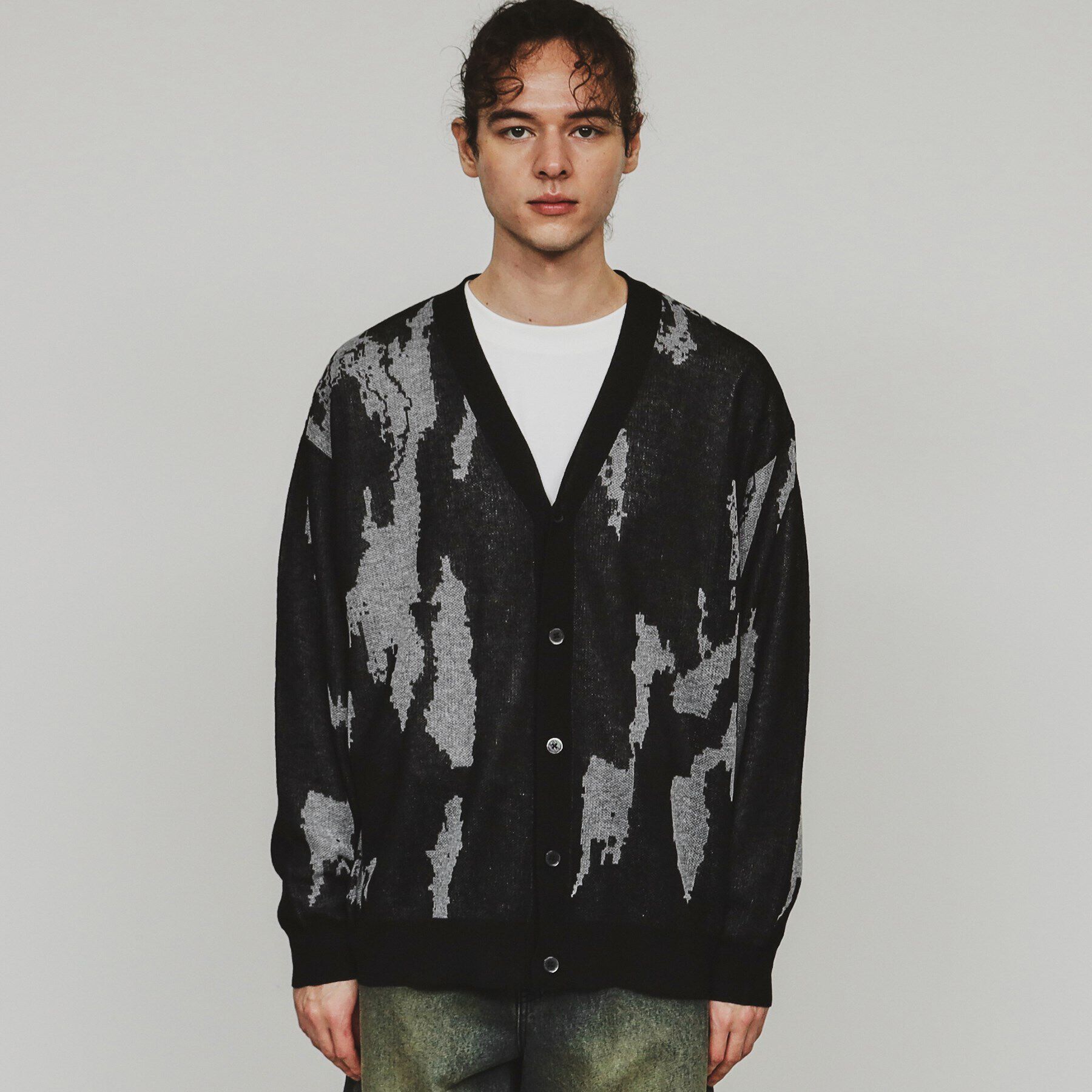 tk.TAKEO KIKUCHI「アブストラクトシアーカーディガン」|カーディガン|