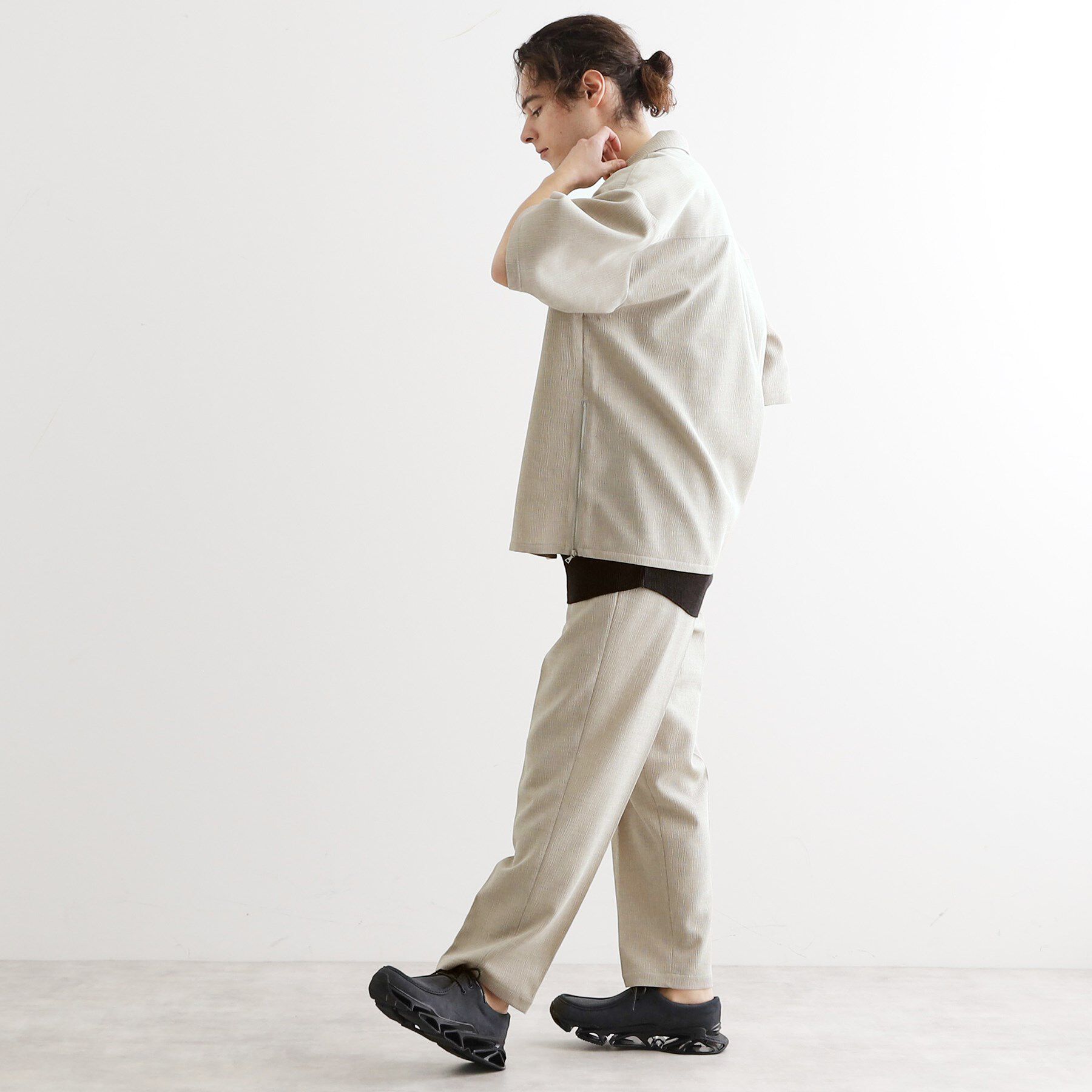 tk.TAKEO KIKUCHI「【セットアップ対応】テッククレープルーズテーパードパンツ」|その他|