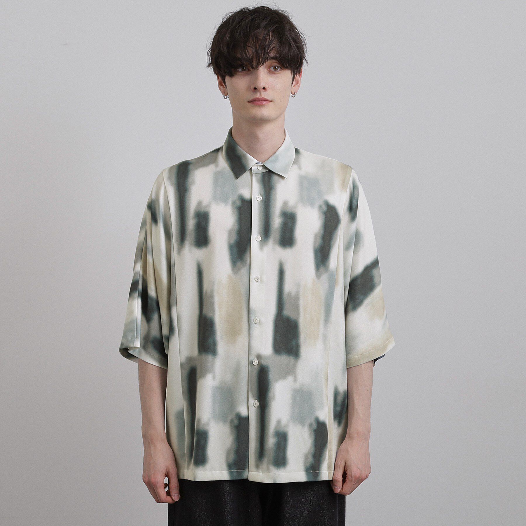 tk.TAKEO KIKUCHI「アブストラクトドルマンシャツ」|シャツ・ブラウス|