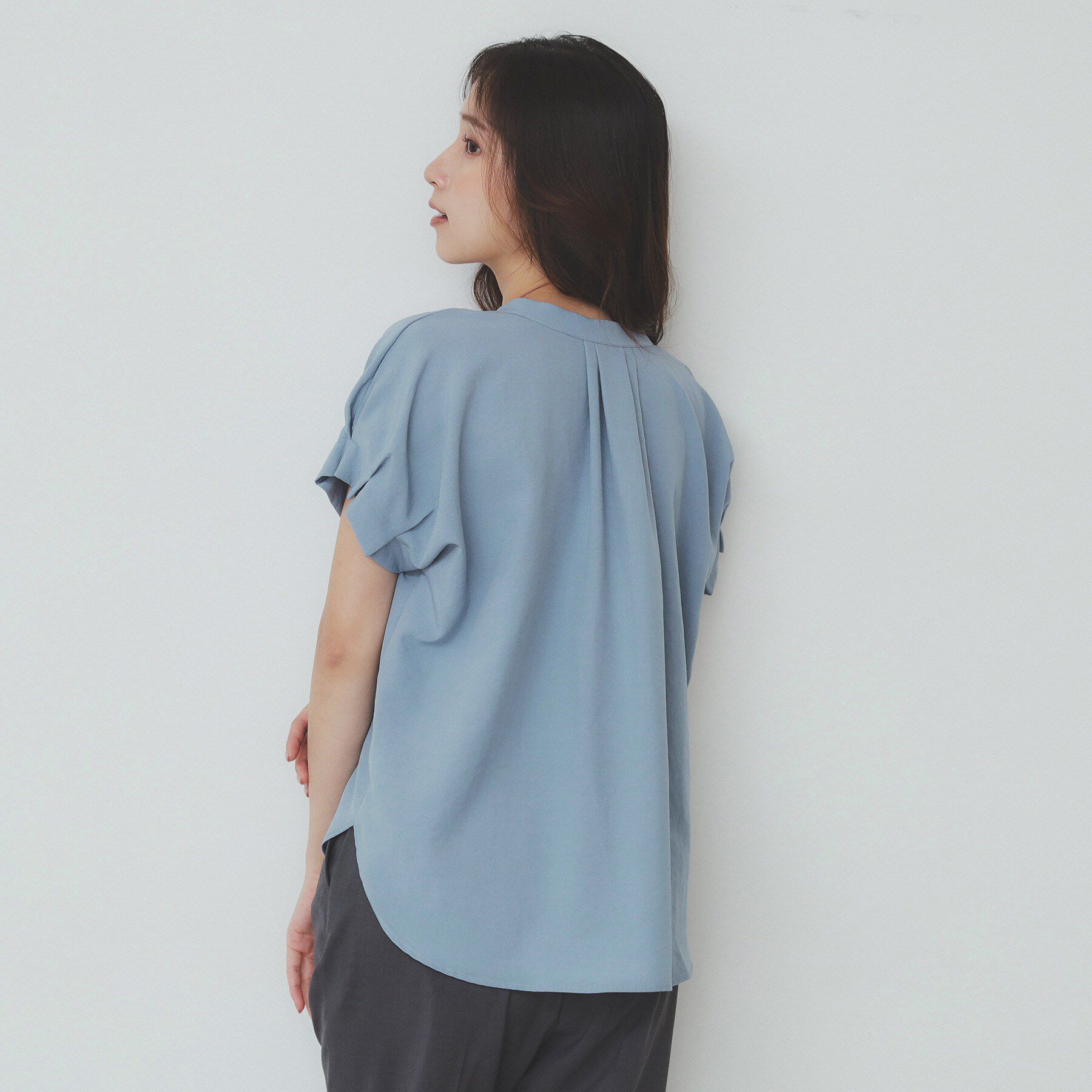 index「《7色展開/XS-LLサイズ》タックスリーブスキッパーブラウス【洗濯機洗い可/吸水速乾/抗ピル/防シ」|シャツ・ブラウス|