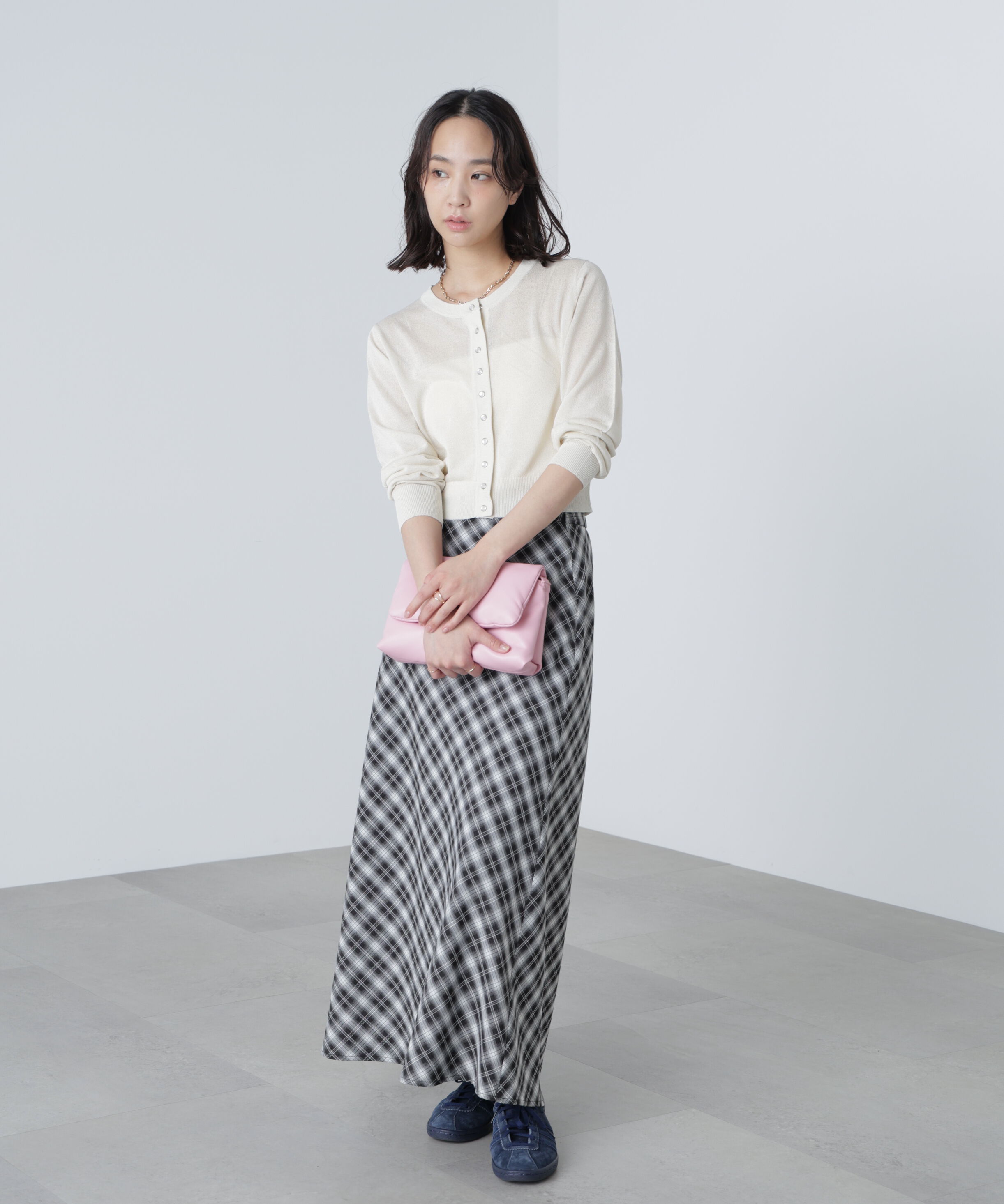  「ドットボタンクルーネックカーディガン」|ニット・セーター|