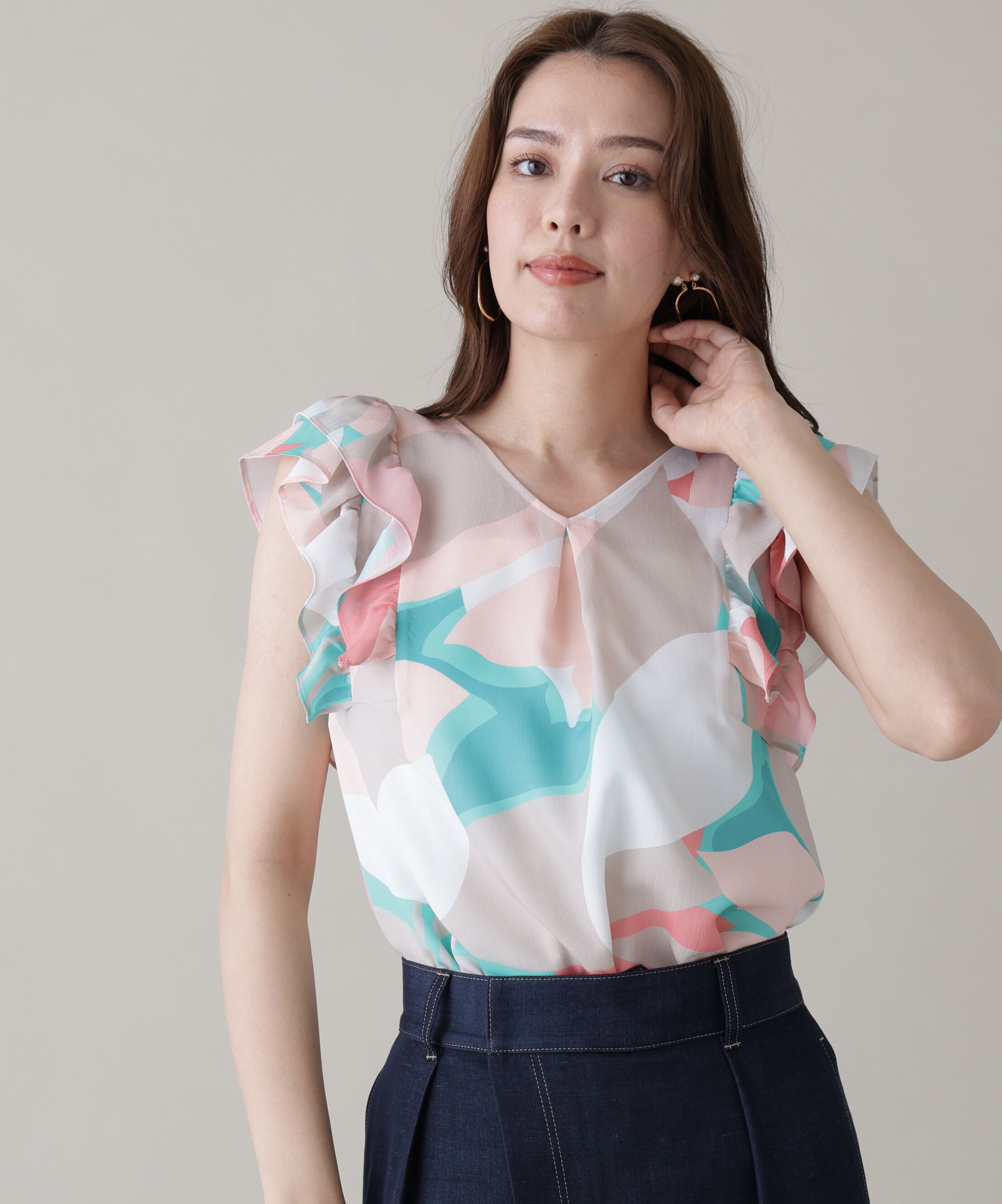  「シェードリーフプリントＶネックブラウス」|シャツ・ブラウス|