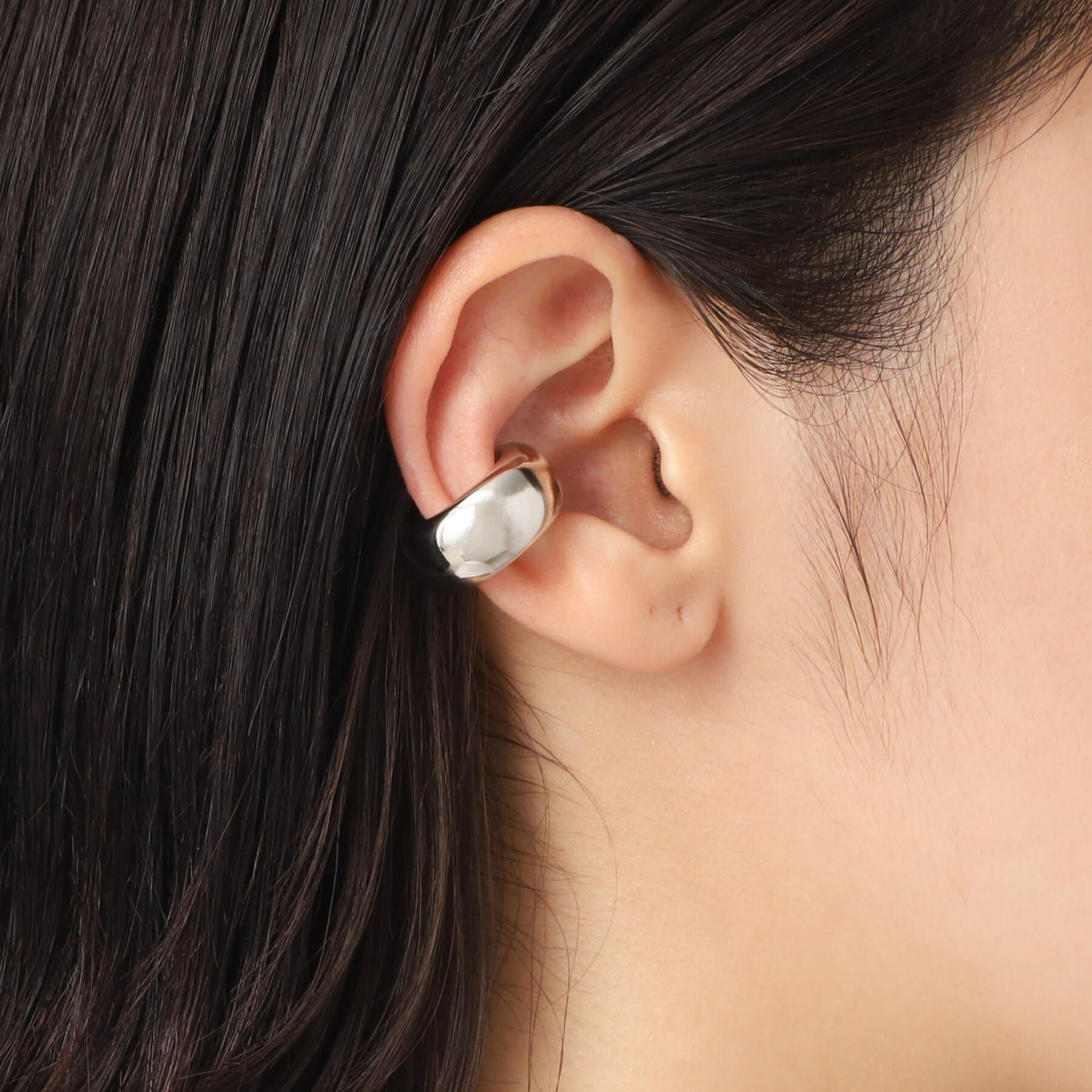 COCOSHNIK ONKITSCH「シルバー ホロウイヤーカフ ワイドフープ」|イヤリング|