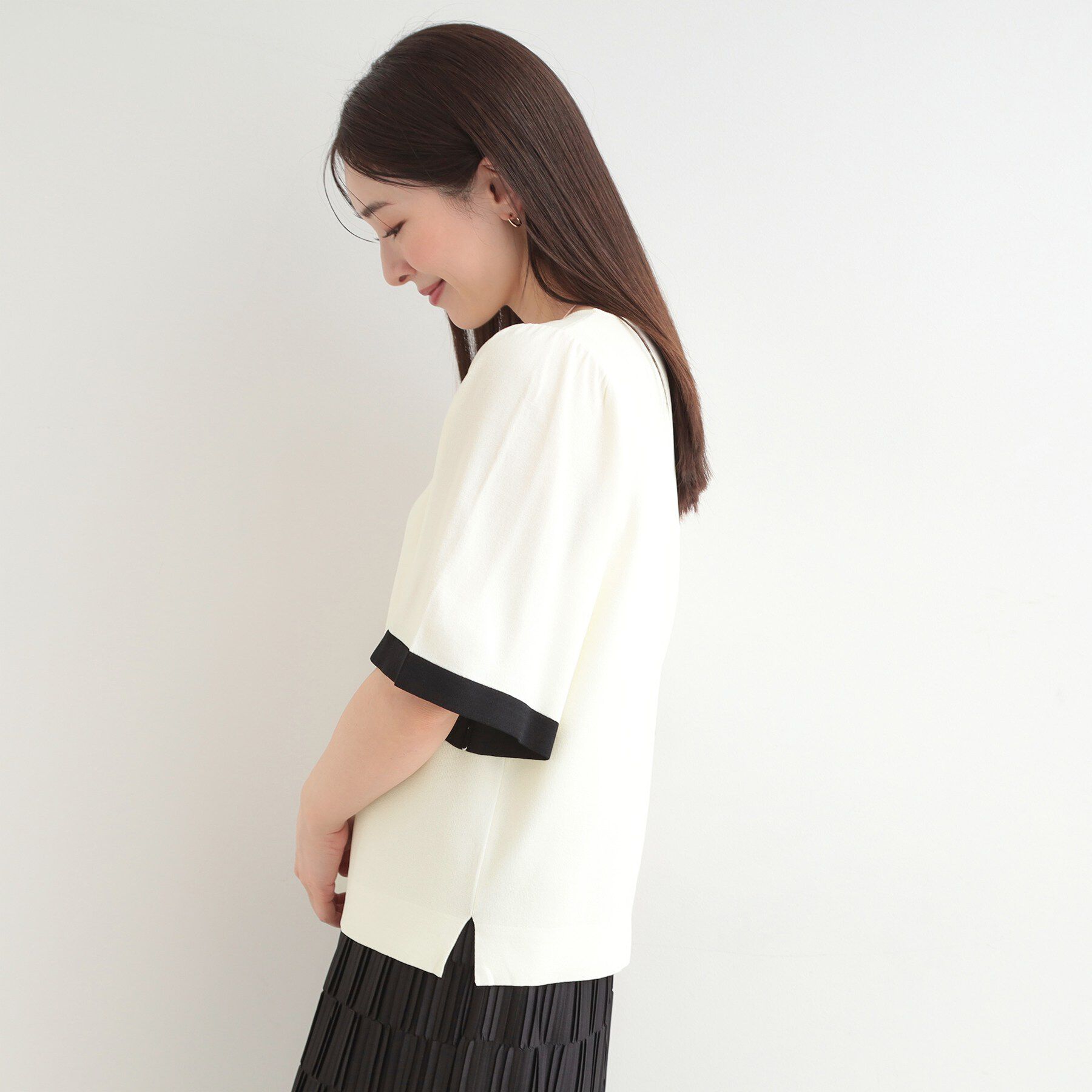 SHOO･LA･RUE「【毎日洗える/S-LL】大人フェミニンなひらり袖 二の腕が隠れる5分袖ニット」|ニット・セーター|