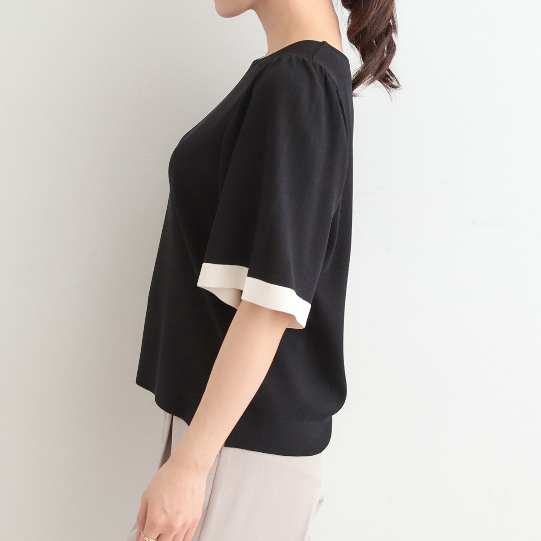 SHOO･LA･RUE「【毎日洗える/S-LL】大人フェミニンなひらり袖 二の腕が隠れる5分袖ニット」|ニット・セーター|