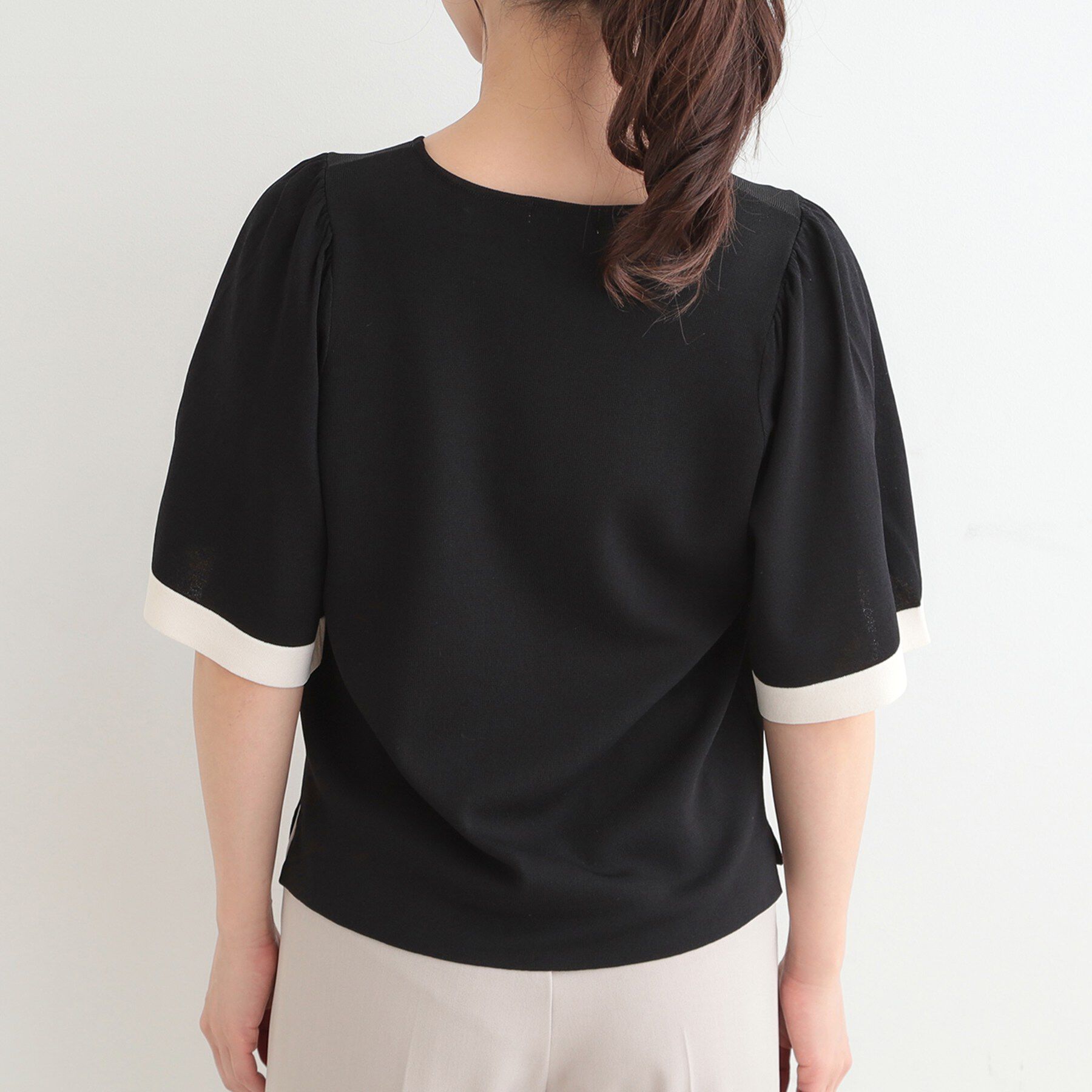 SHOO･LA･RUE「【毎日洗える/S-LL】大人フェミニンなひらり袖 二の腕が隠れる5分袖ニット」|ニット・セーター|