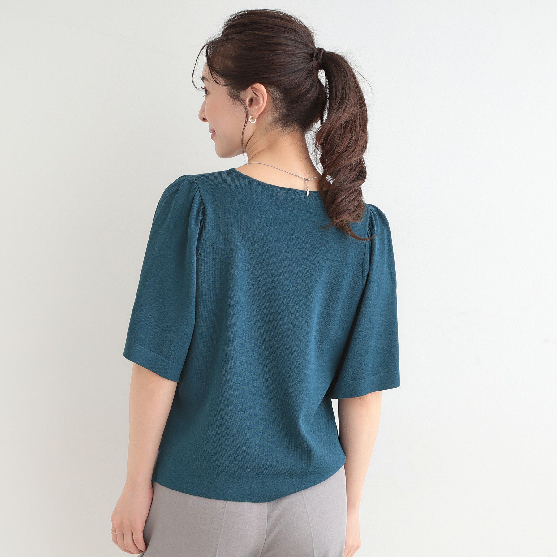 SHOO･LA･RUE「【毎日洗える/S-LL】大人フェミニンなひらり袖 二の腕が隠れる5分袖ニット」|ニット・セーター|