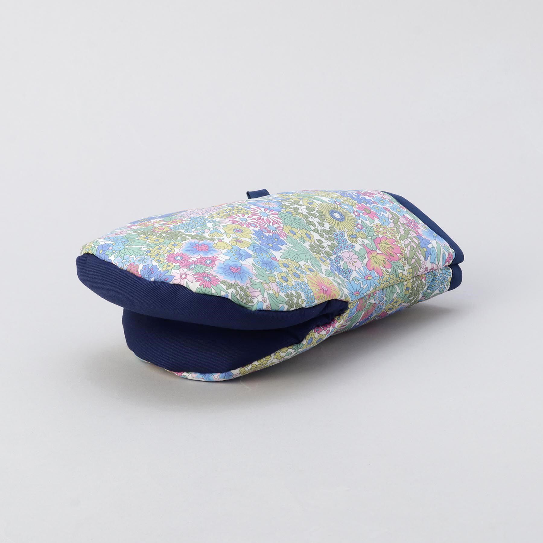 212 KITCHEN STORE「ミトン マーガレットアニー BL ＜フローレットロンドン＞」|食器・キッチングッズ|