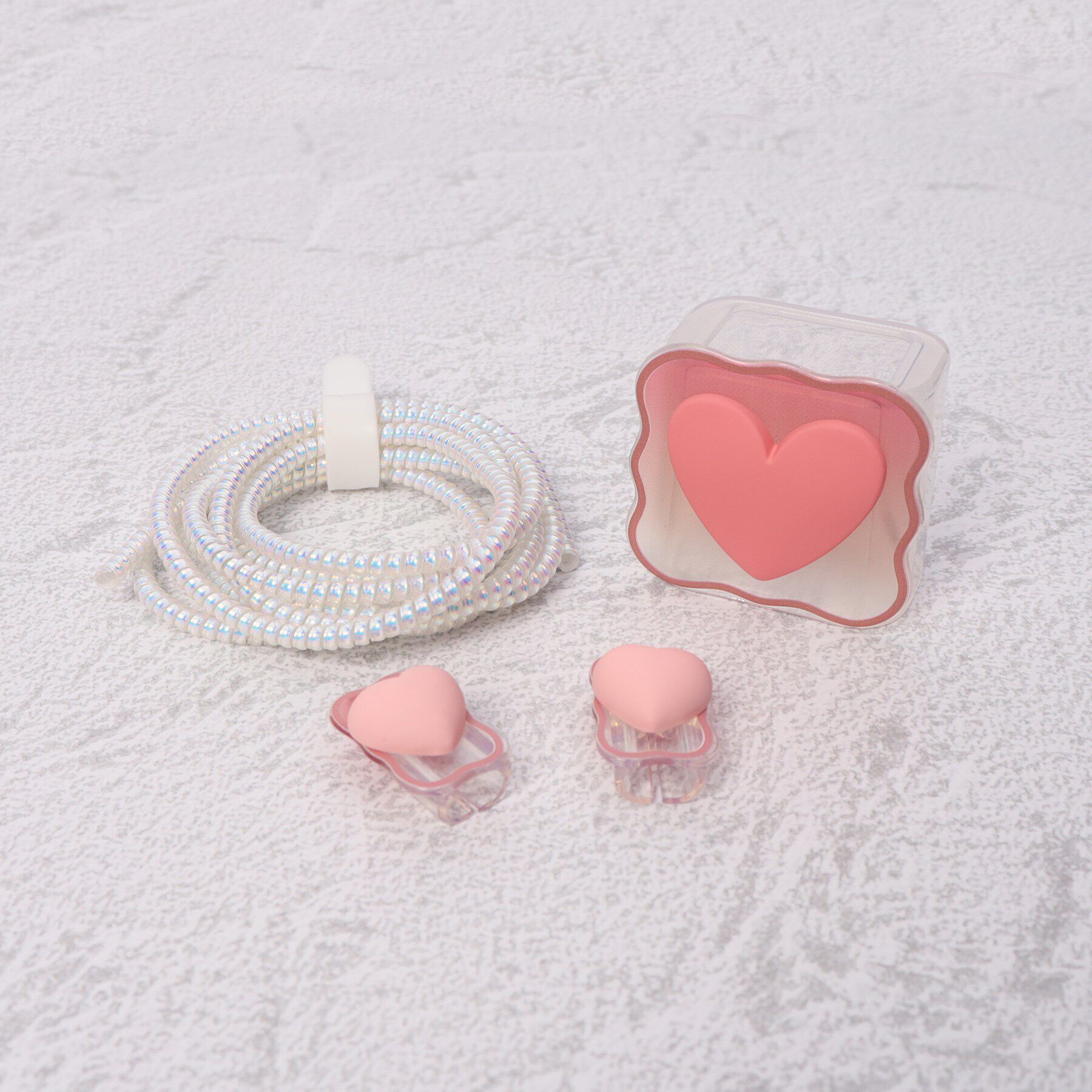 Grandedge「ハート充電器カバー」|ストラップ|