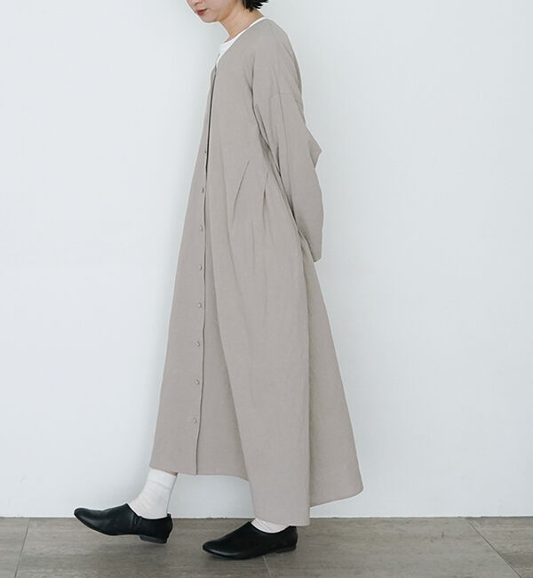 オオカミとフクロウ「フクロウと湖のほとりのシロツメグサ」|ワンピース|