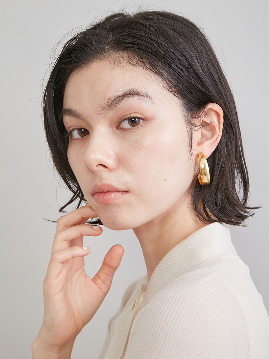 Mila Owen「メタルドロップフープイヤリング」|イヤリング|