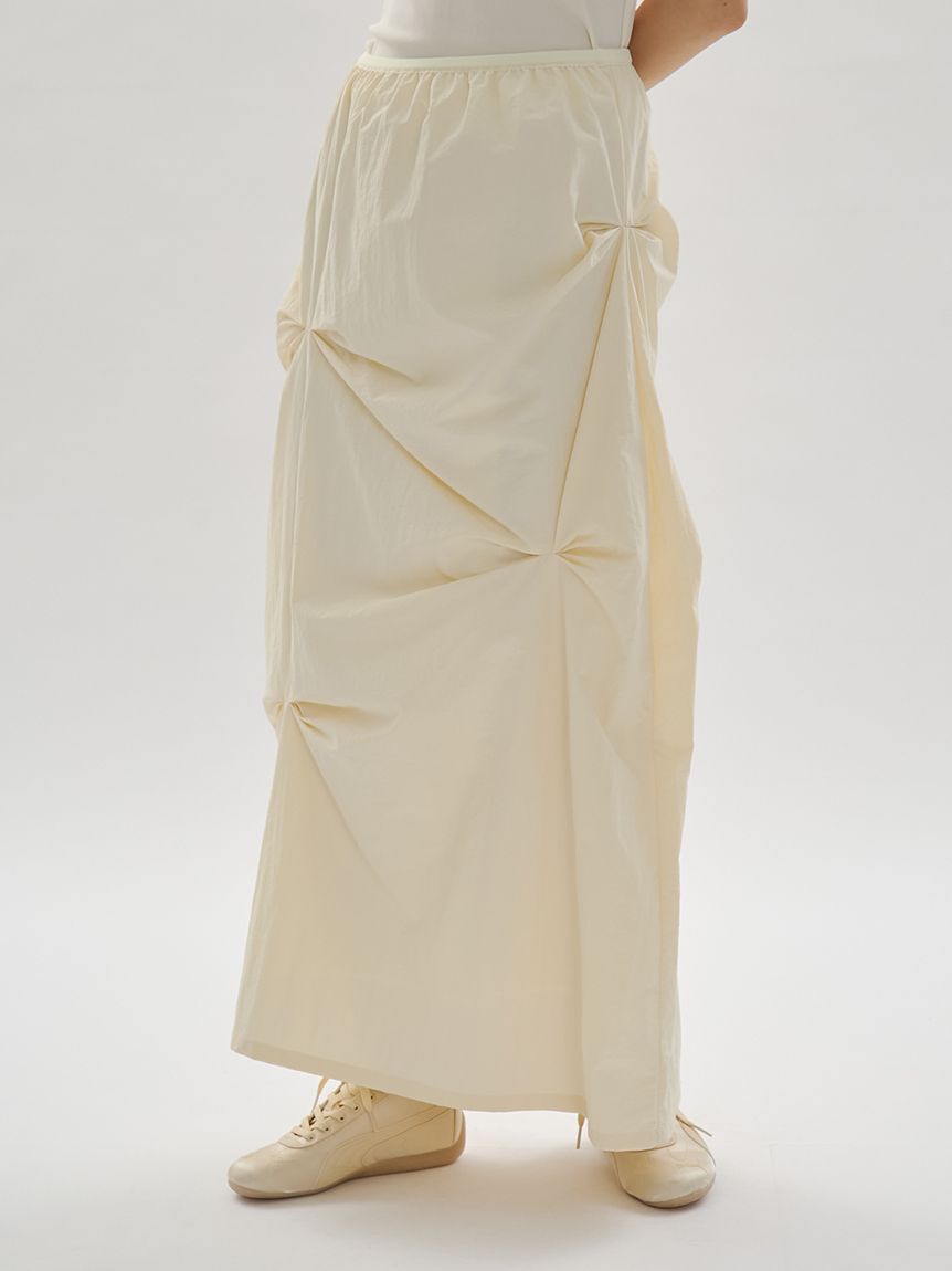 emmi atelier「タックフォルムスカート/撥水」|スカート|