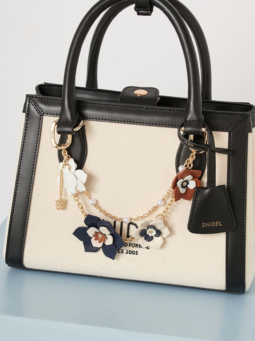 SNIDEL「フラワーブルームチャーム」|キーケース|BRW